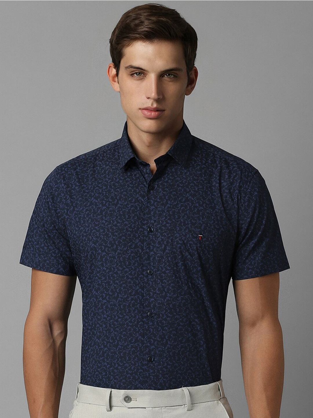 

Louis Philippe Sport Slim Fit Printed Pure Cotton Casual Shirt, Navy blue