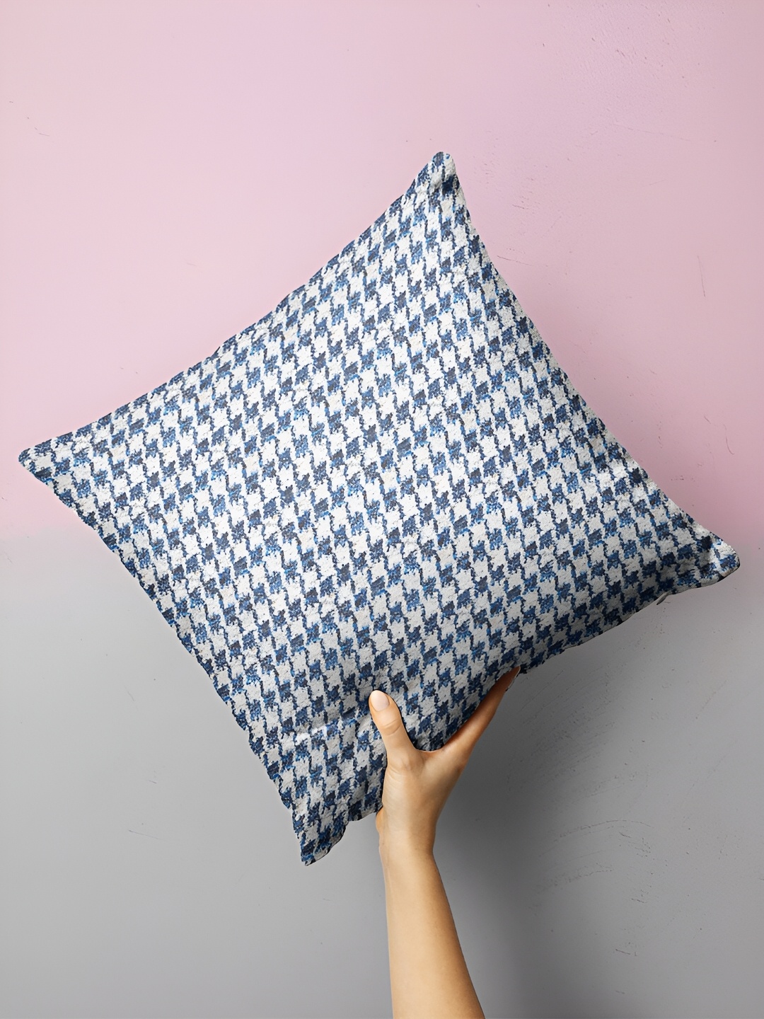 

BIANCA Silver-Toned & White Geometric Square Cushion Cover