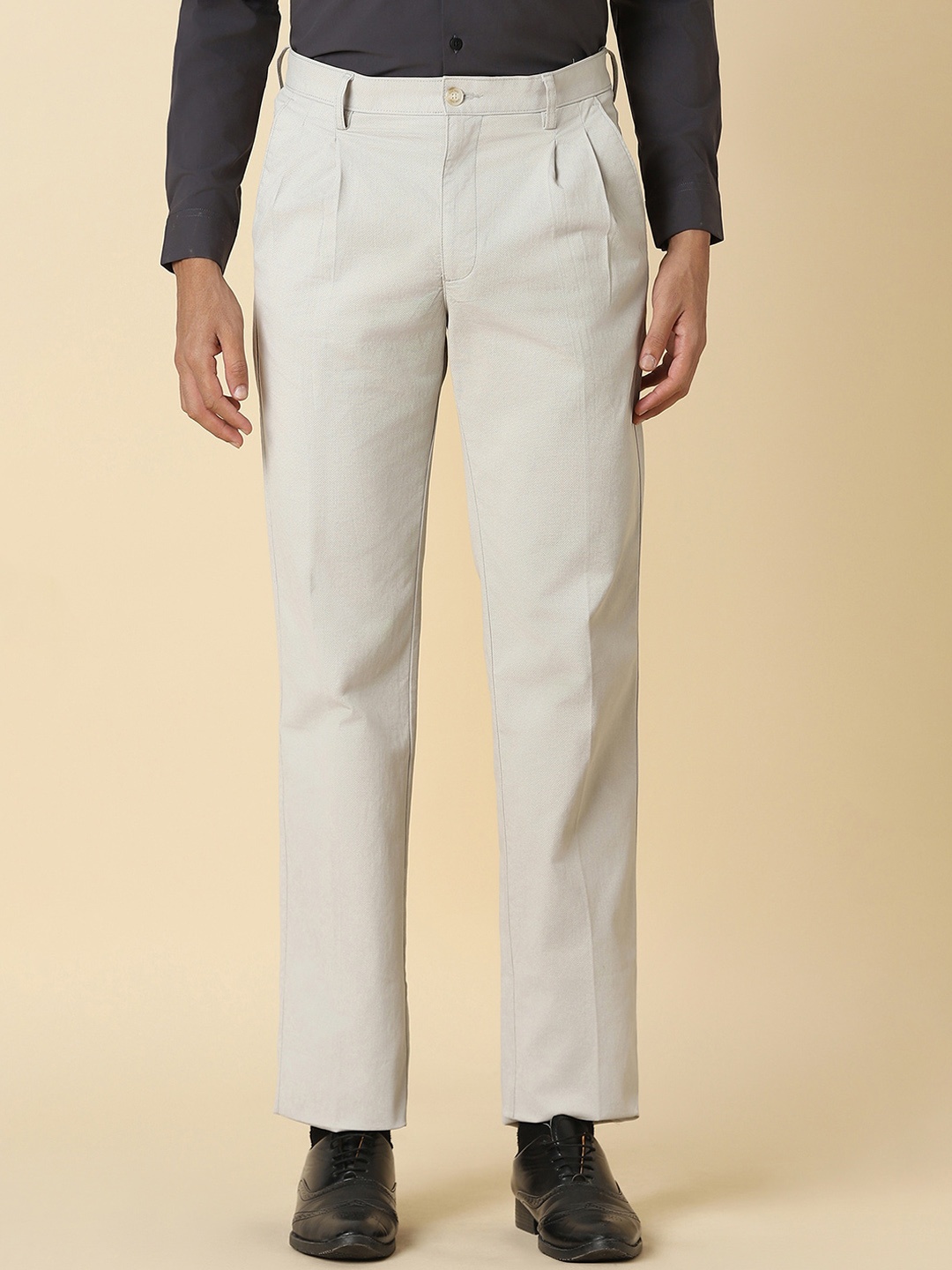 

Allen Solly Men Mid-Rise Slim Fit Pleated Trousers, Beige