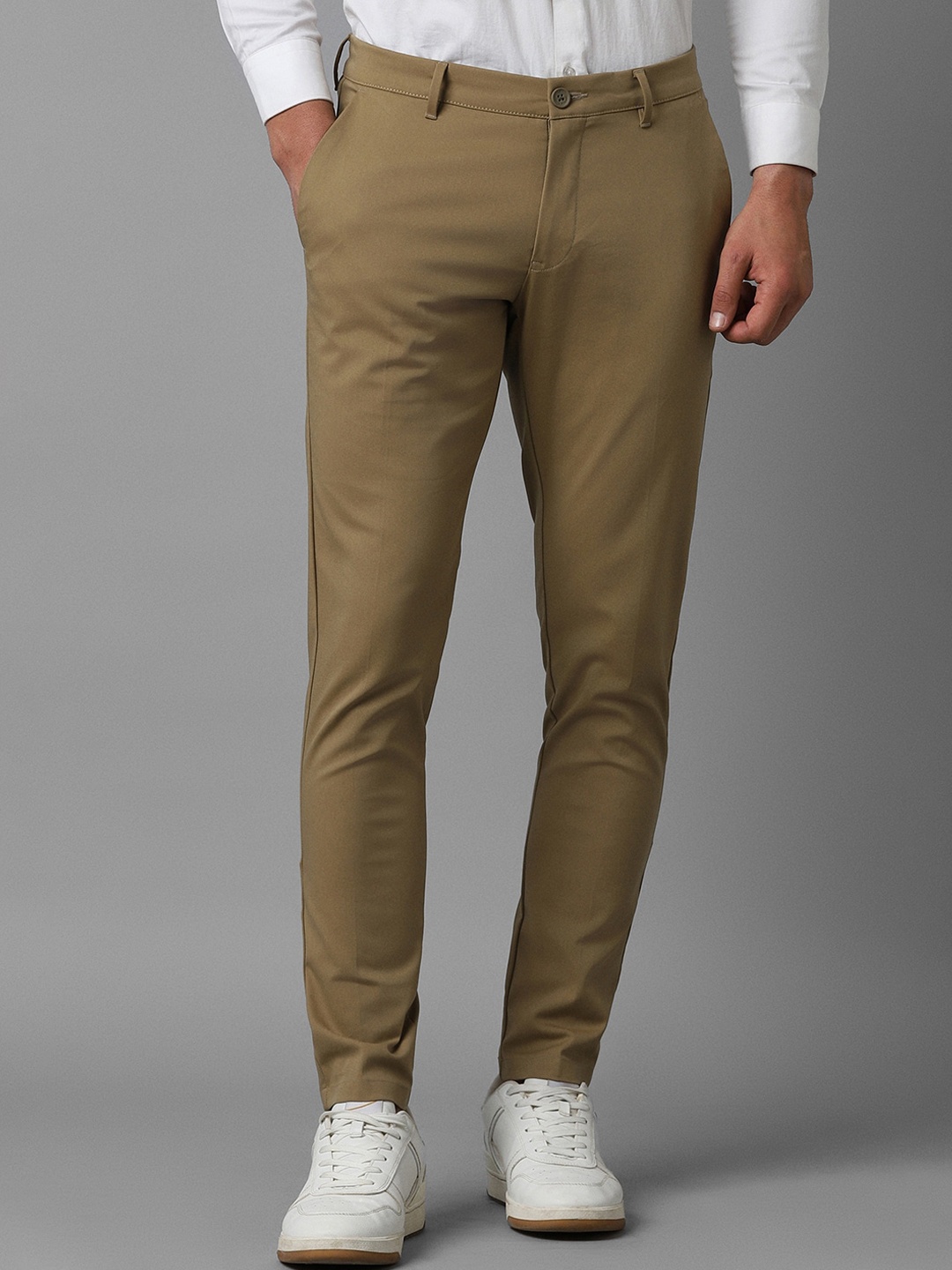 

Louis Philippe Sport Men Mid-Rise Slim Fit Trousers, Brown