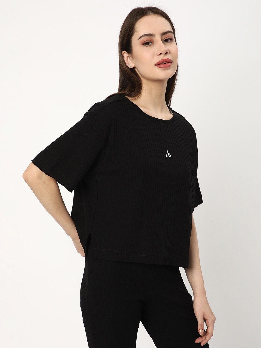

R&B Round Neck Extended Sleeves Cotton Boxy Top, Black
