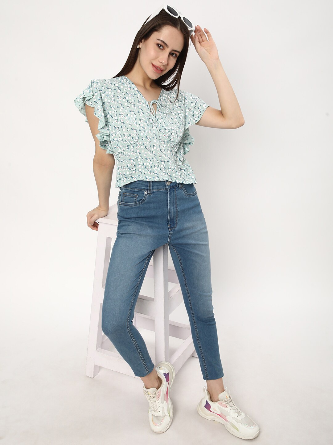 

R&B Tie Up Neck Floral Print Viscose Rayon Flutter Sleeve Top, Green