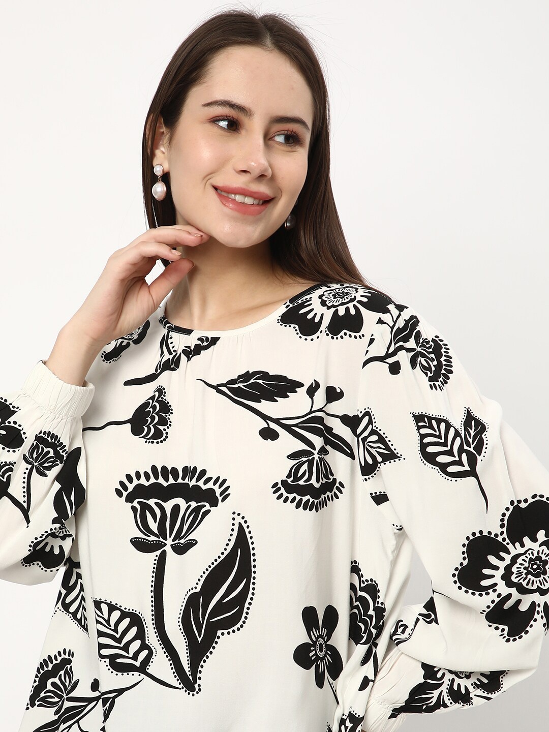 

R&B Round Neck Floral Print Viscose Rayon Bell Sleeve Top, White