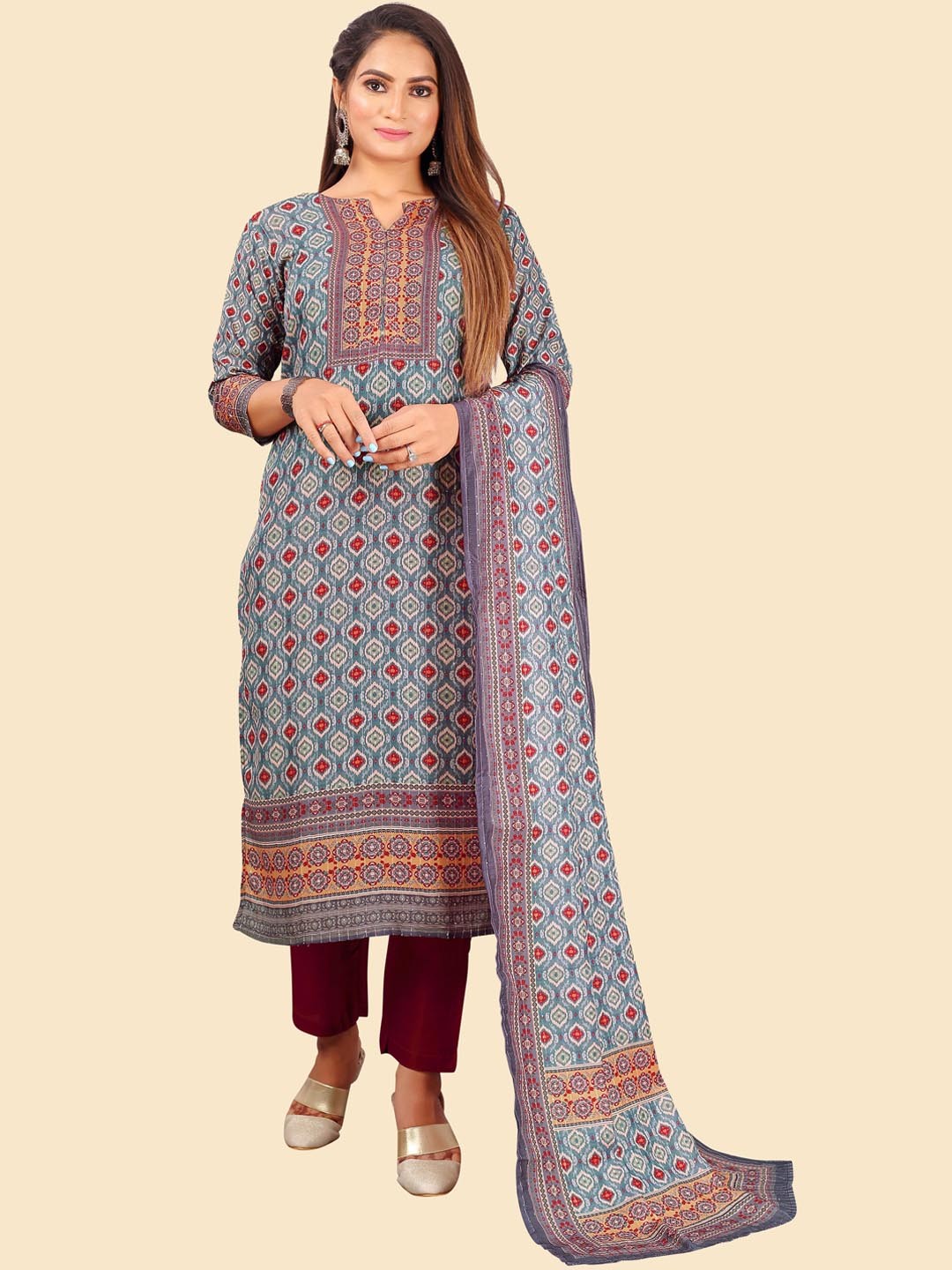 

Kiwie Geometric Printed Round Neck Sequinned Straight Kurta With Trousers & Dupatta, Grey