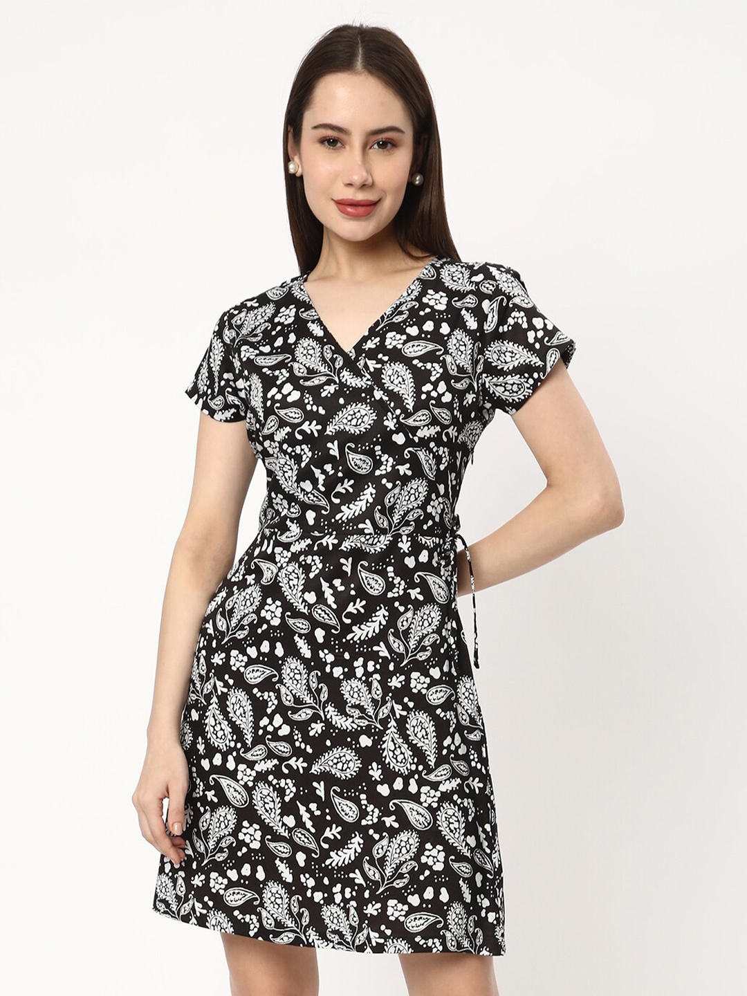 

R&B Ethnic Motifs Printed Tie-Ups A-Line Dress, Black