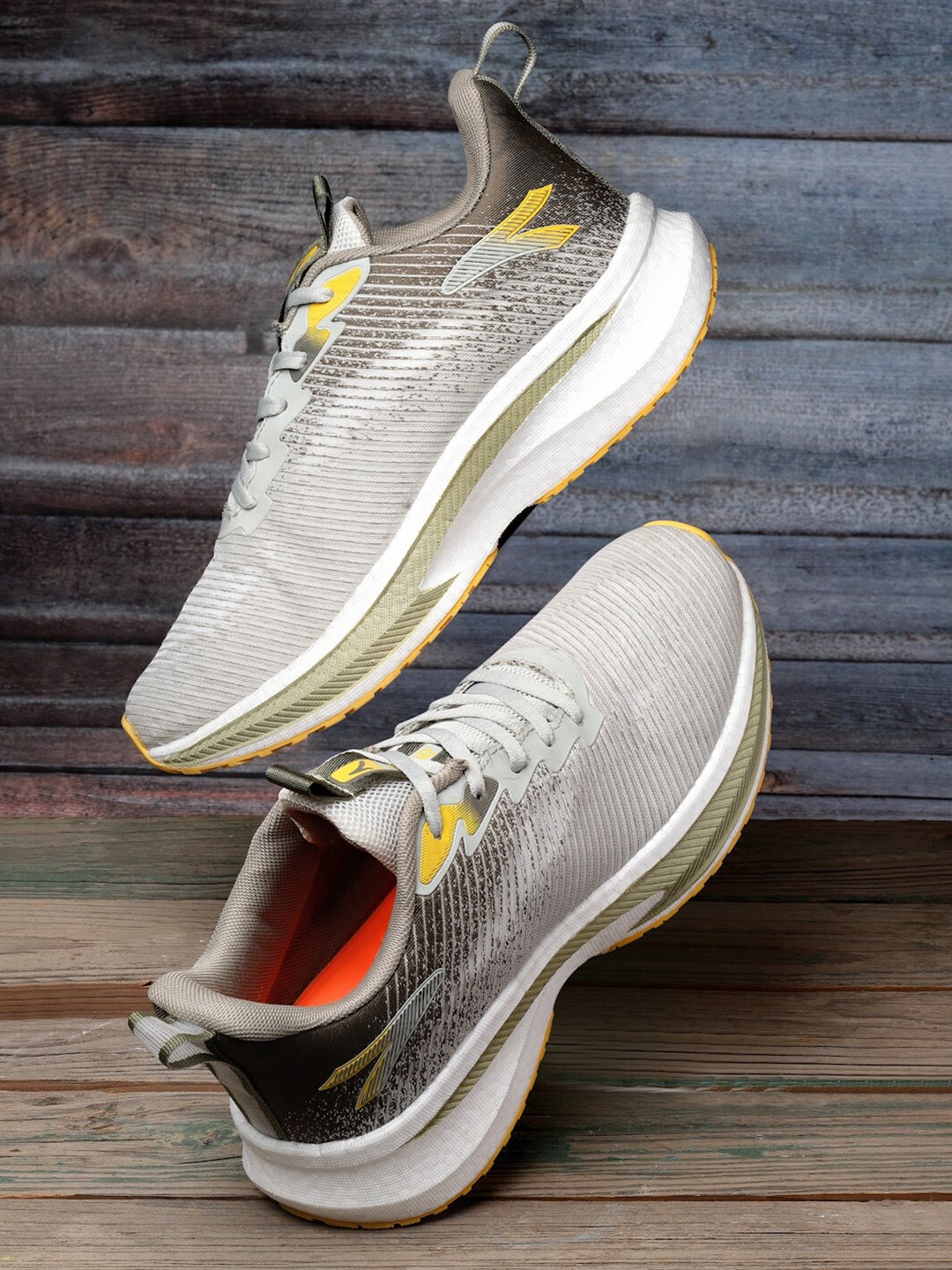Action Men Mesh Lightweight Running Shoes, Beige