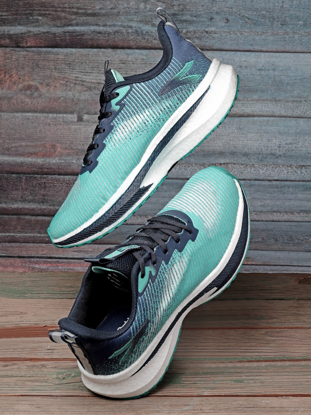 Action Men Mesh Lightweight Running Shoes, Green