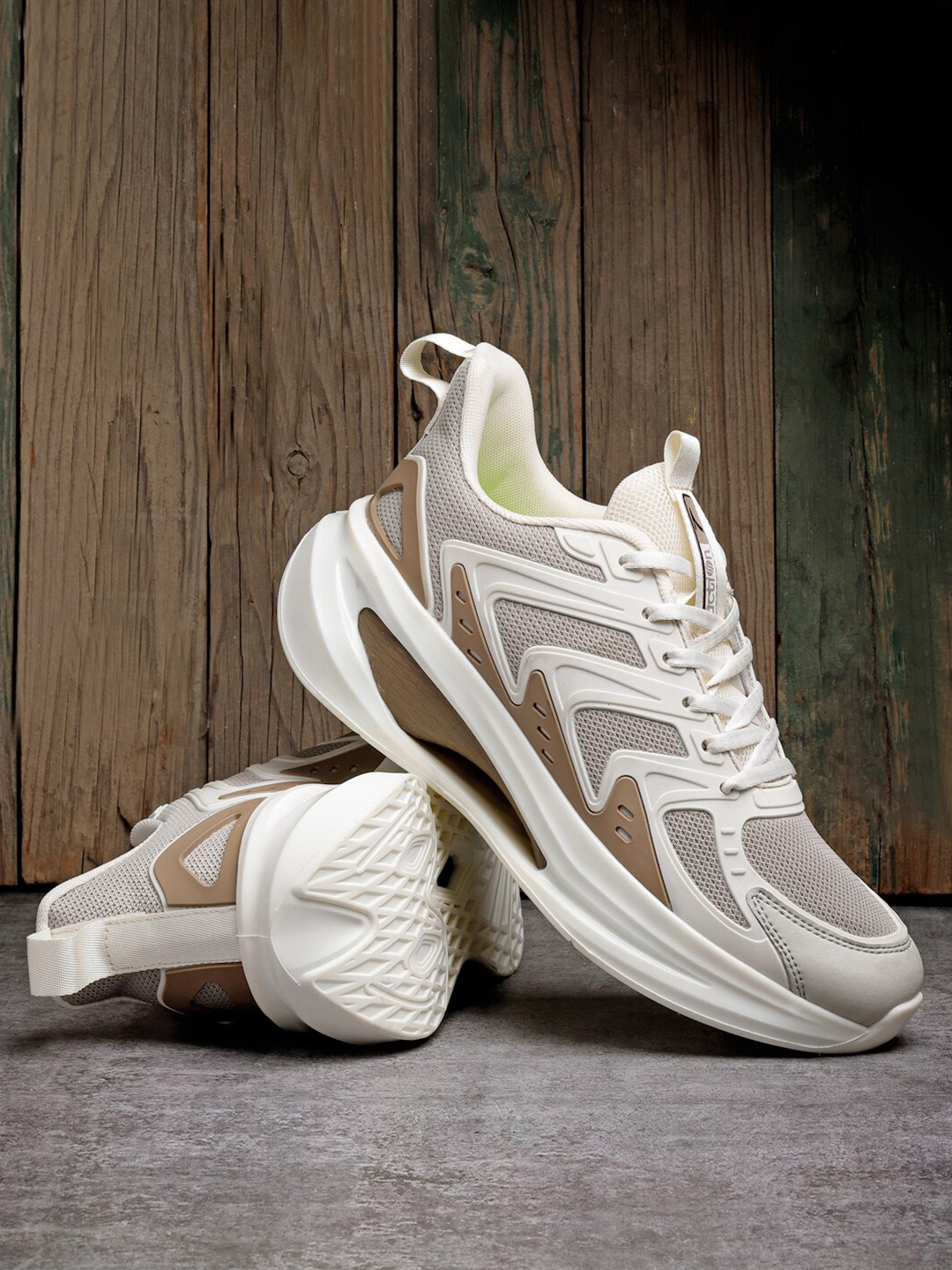 

Action Men Mesh Lightweight Running Shoes, Beige