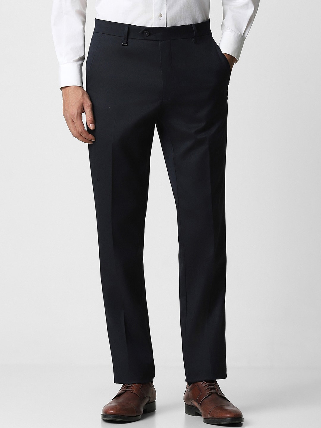 

Van Heusen Men Mid-Rise Slim Fit Trousers, Black