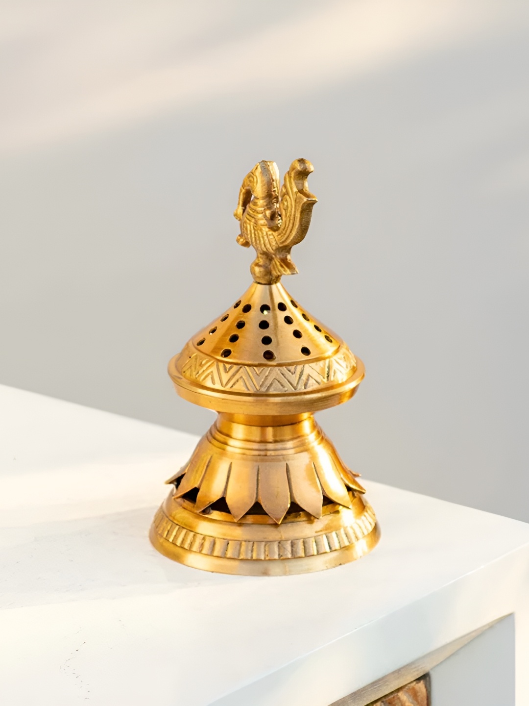 

THEDECORKART Gold Toned Brass Figurine Showpiece
