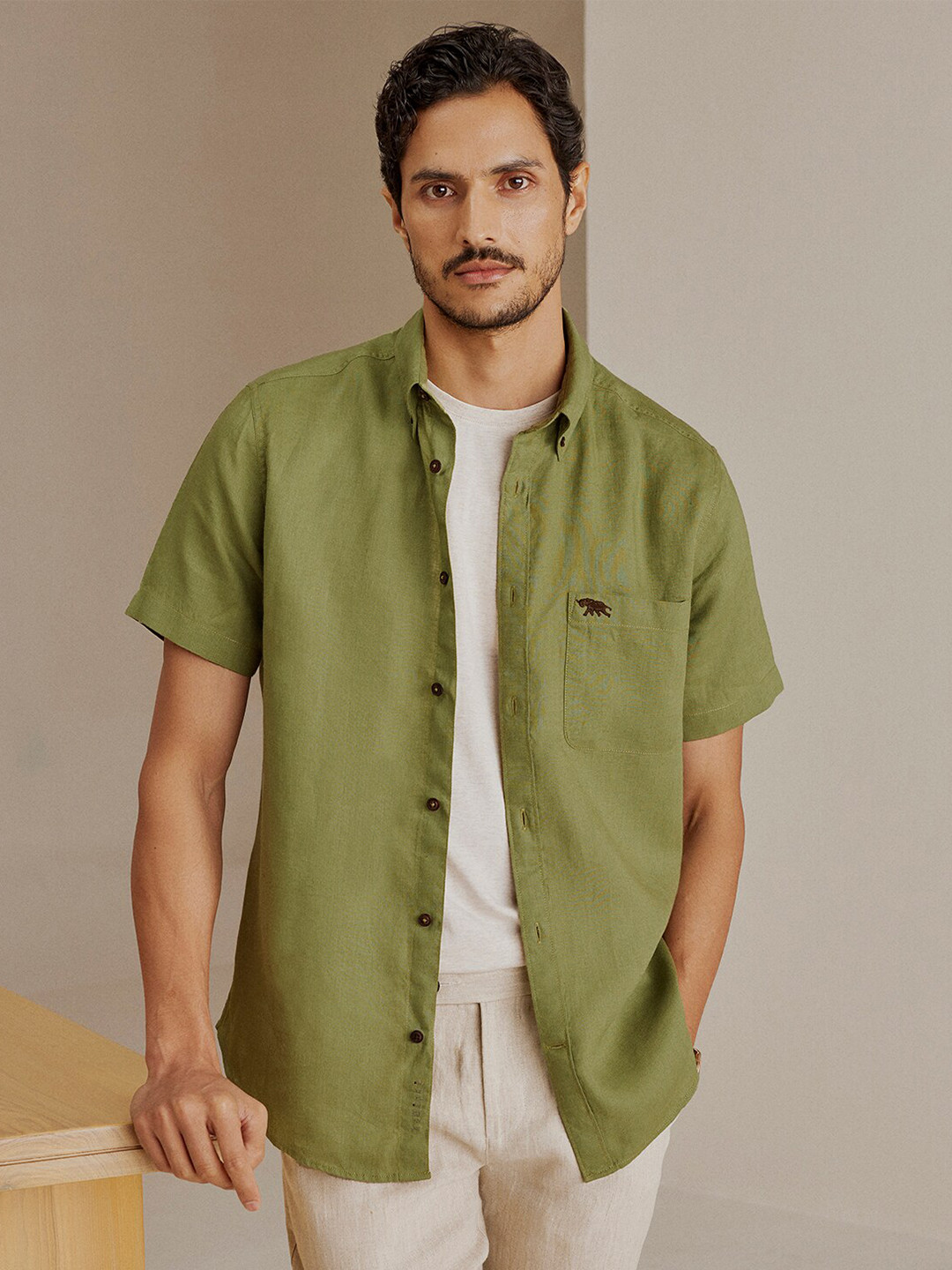 

Andamen Premium Button-Down Collar Short Sleeves Linen Casual Shirt, Olive