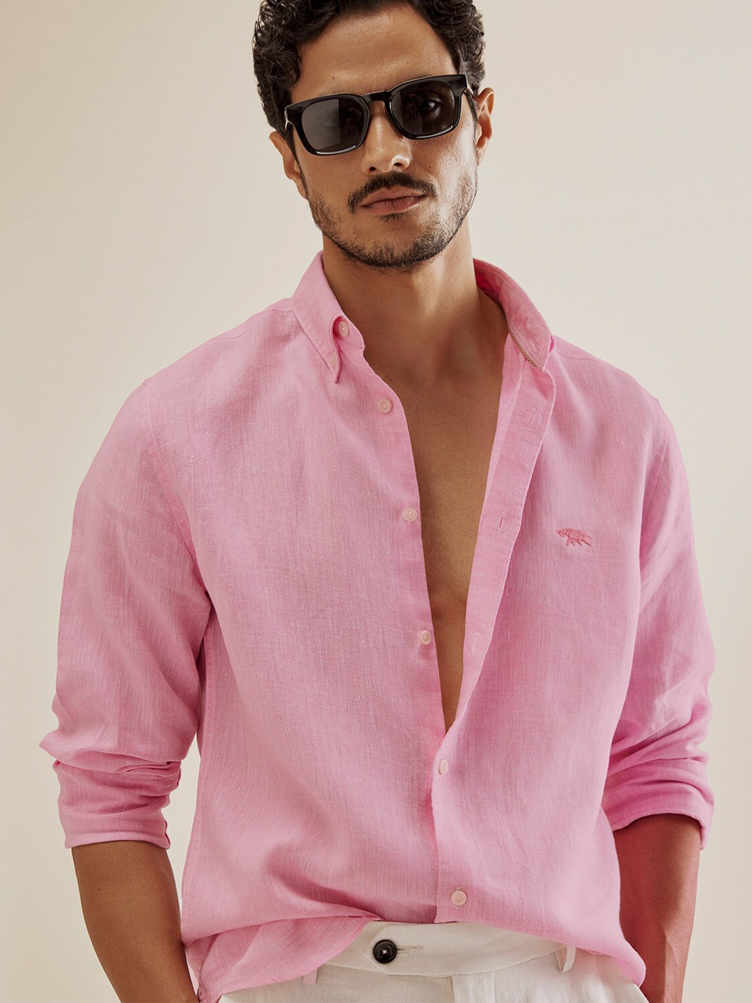

Andamen Premium Slim Fit Button-Down Collar Linen Casual Shirt, Pink