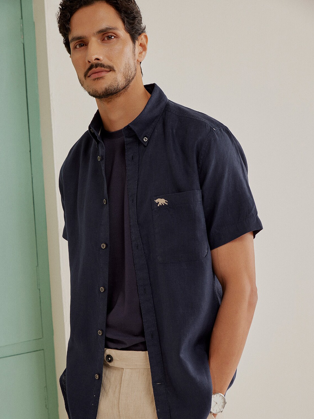 

Andamen Premium Men Linen Slim Fit Shirt, Navy blue