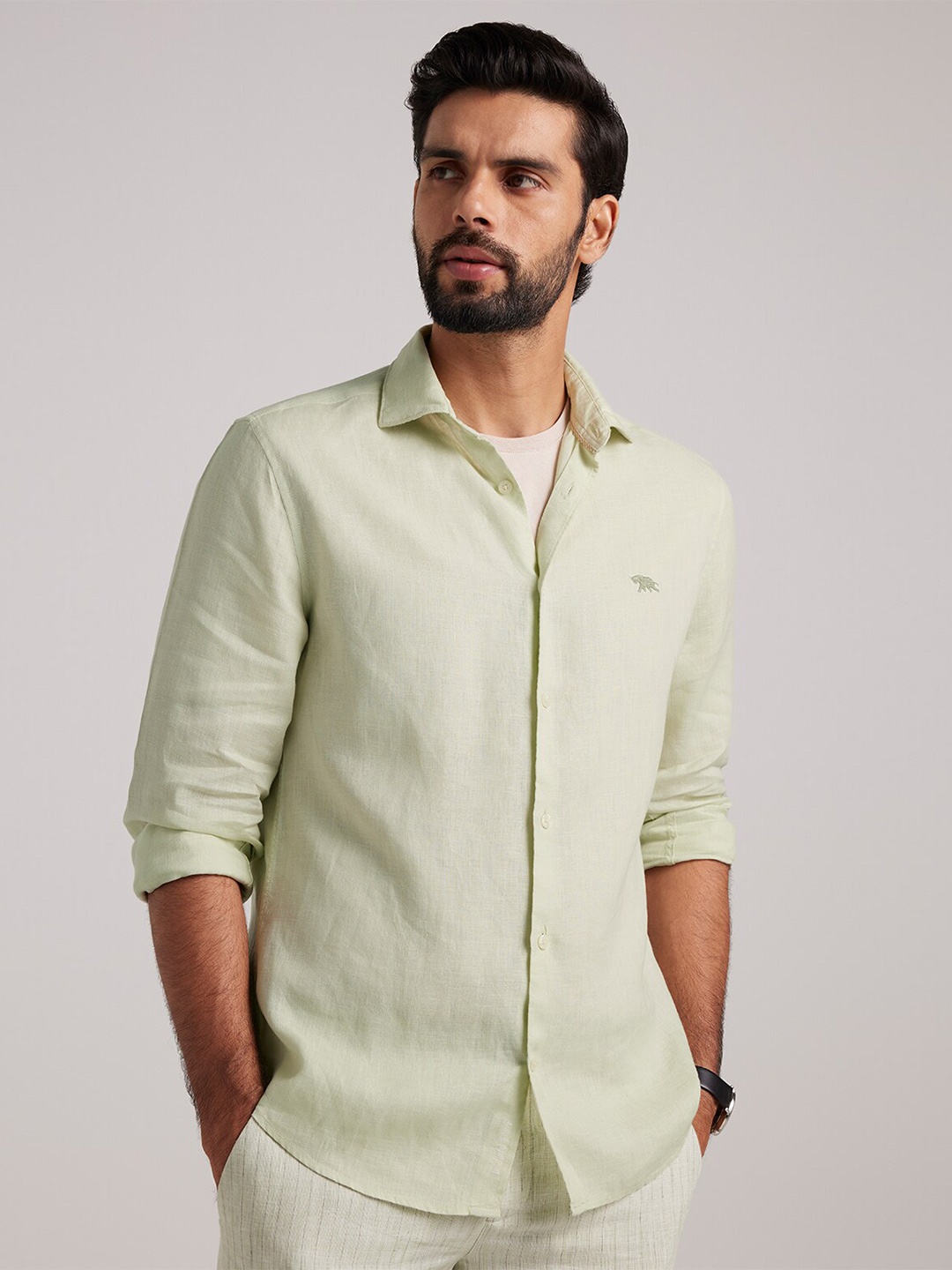

Andamen Premium Slim Fit Cutaway Collar Linen Casual Shirt, Green