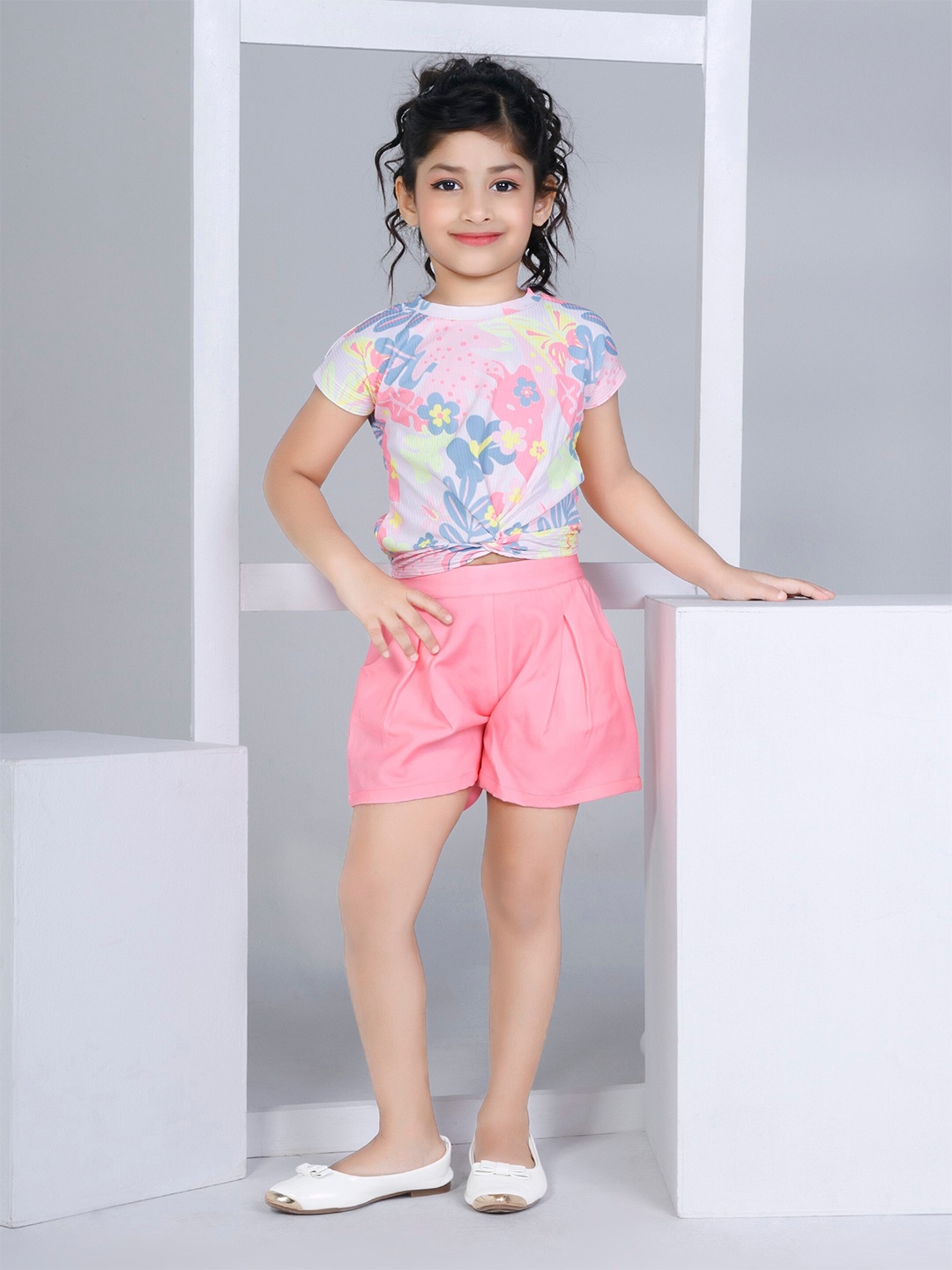 

Peppermint Fashion Rainbows Girls Printed Top With Shorts, Pink