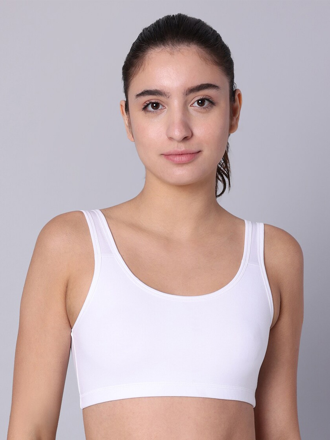 

Sillysally Full Coverage Non Padded Workout Bra With All Day Comfort, White