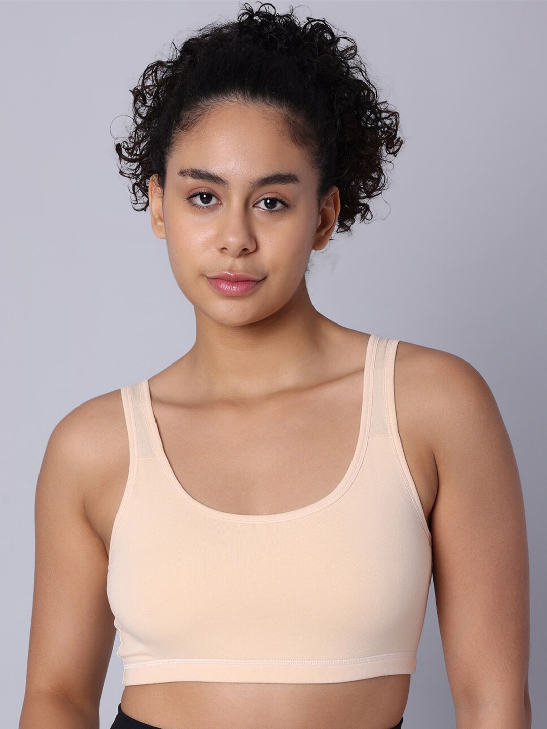 

Sillysally Pack of 2 Full Coverage Non Padded Workout Bras With All Day Comfort, Cream