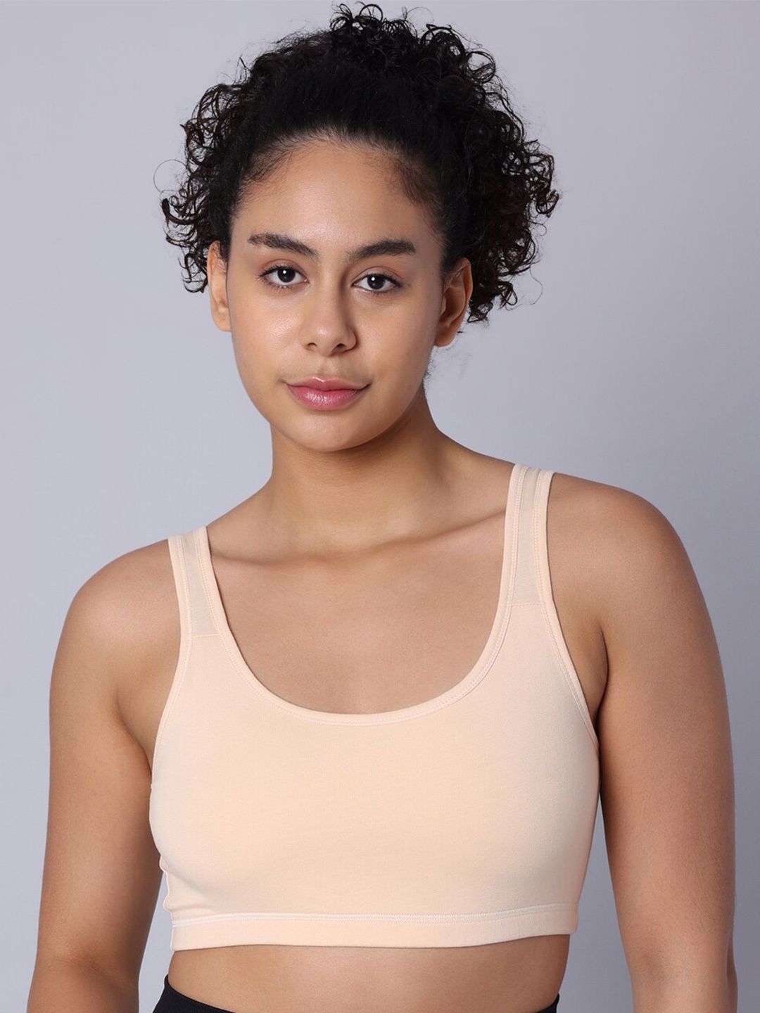 

Sillysally Pack of 3 Full Coverage Non Padded Workout Bras With All Day Comfort, Cream