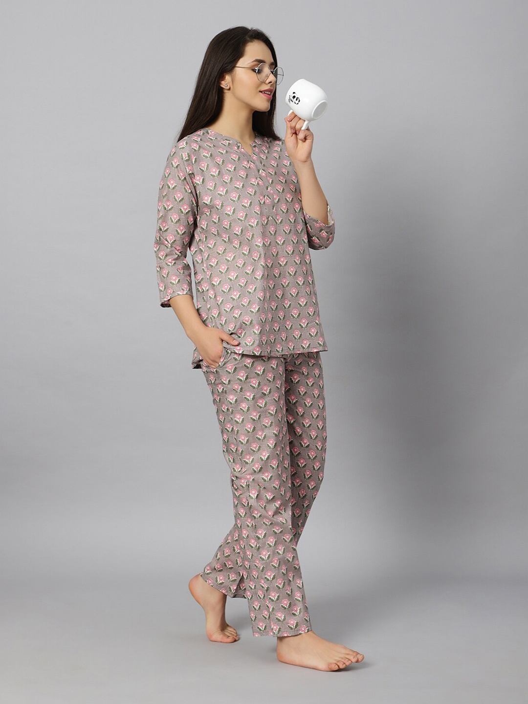 

HotGown Floral Printed Pure Cotton Top With Pyjama, Pink