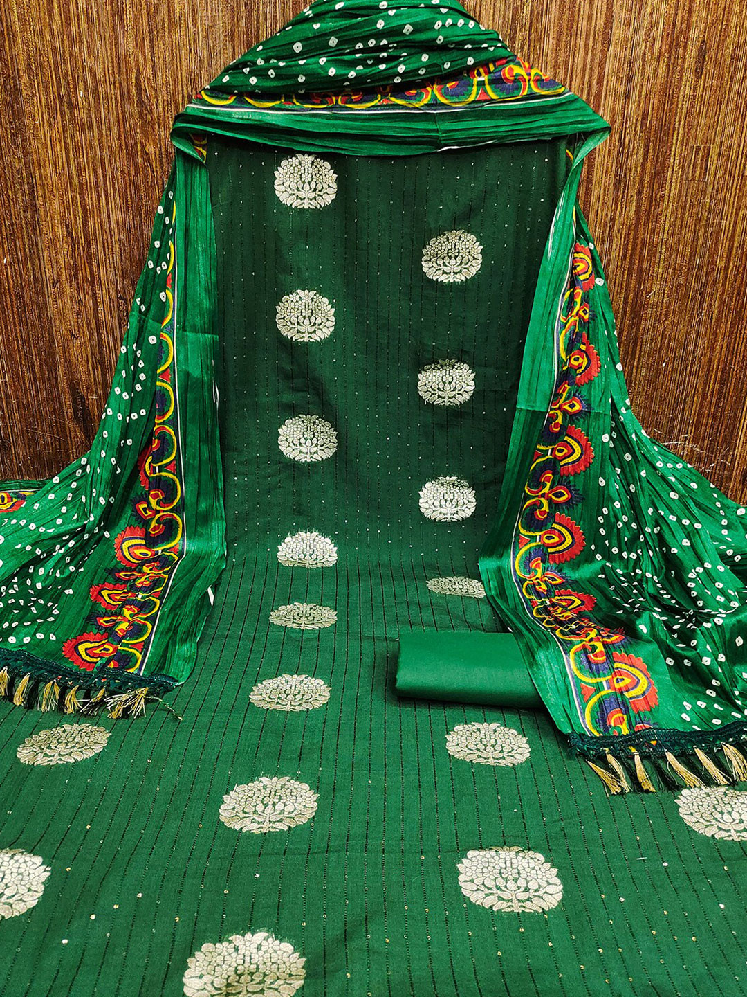 

Leeza Store Embellished Unstitched Dress Material, Green