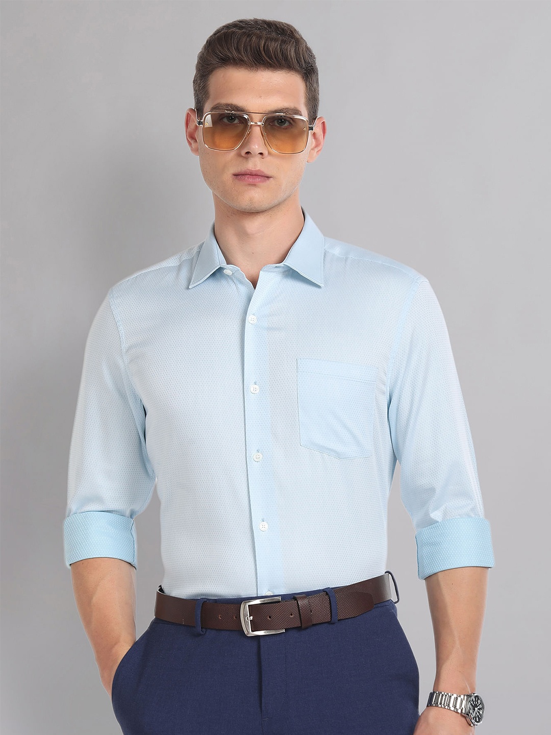 

AD By Arvind Slim Fit Micro Ditsy Self Design Spread Collar Pure Cotton Formal Shirt, Blue