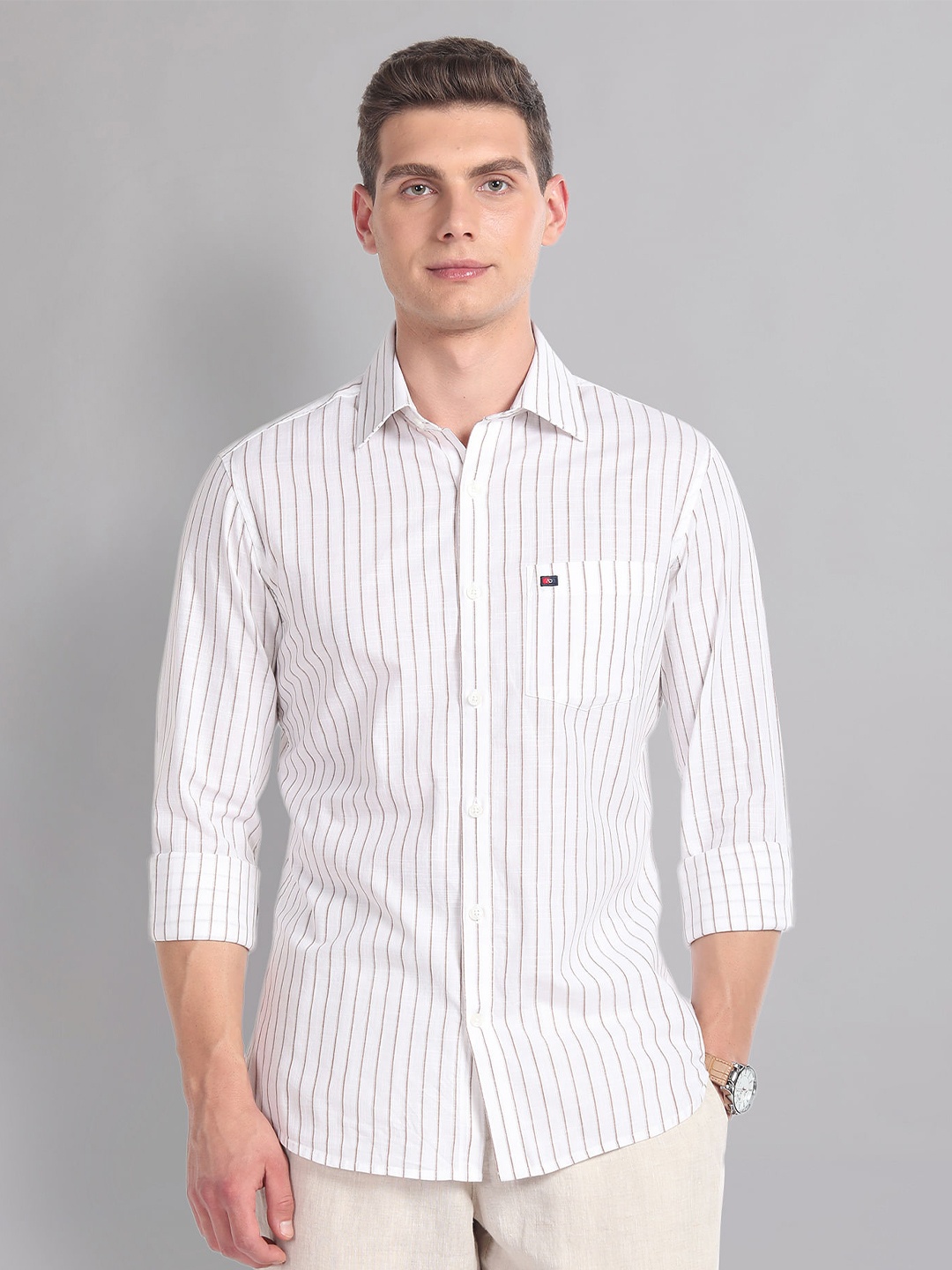 

AD By Arvind Slim Fit Vertical Striped Spread Collar Pure Cotton Casual Shirt, White