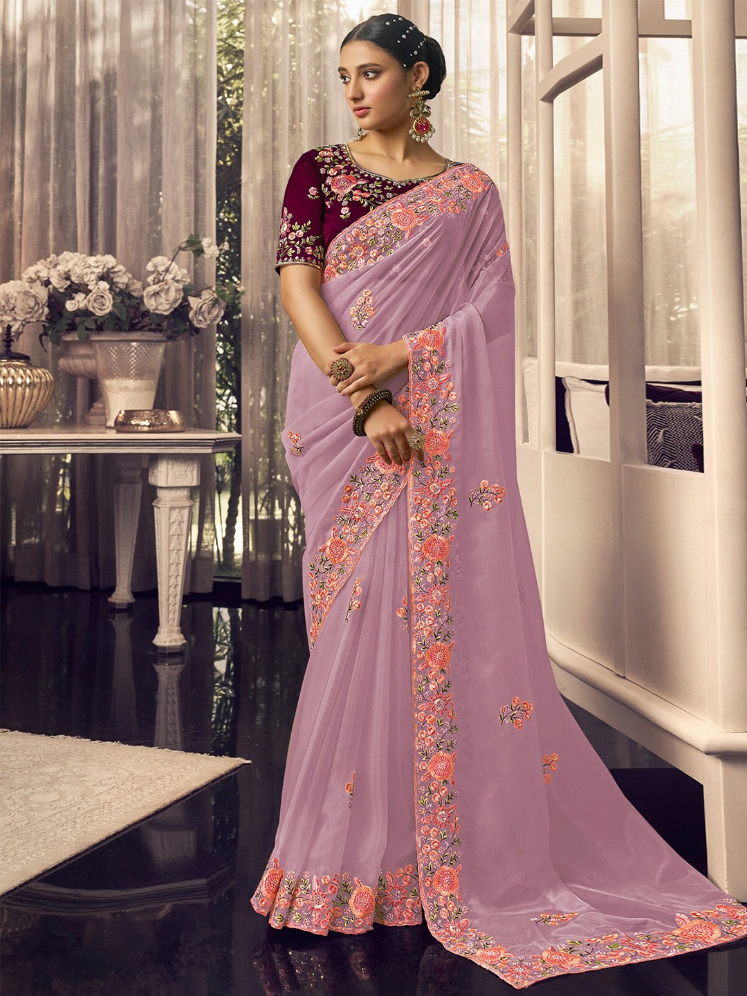 

ODETTE Floral Embroidered Saree, Purple
