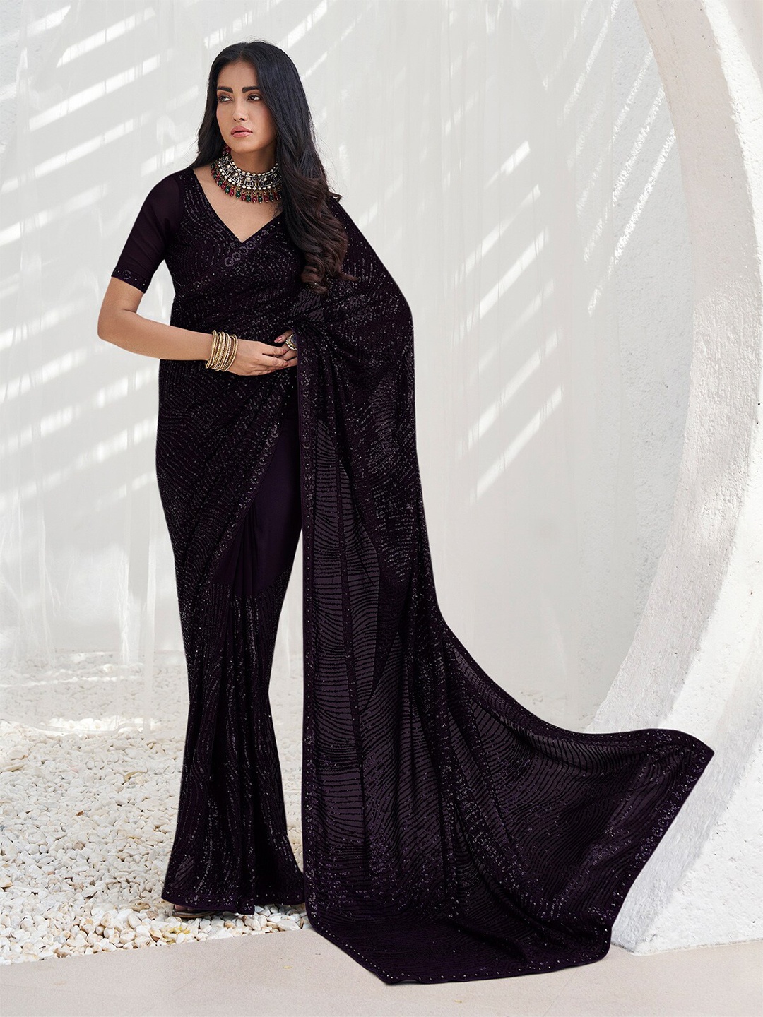 

ODETTE Abstract Embellished Sequinned Saree, Black