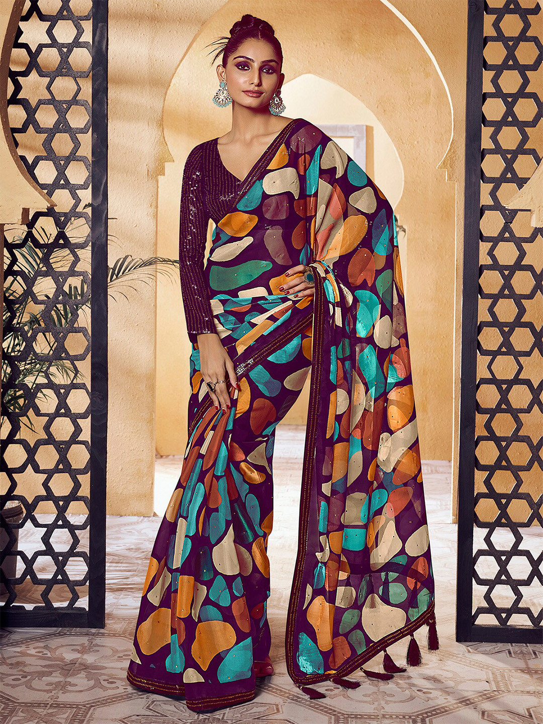 

ODETTE Beads and Stones Geometric Printed Satin Saree, Purple