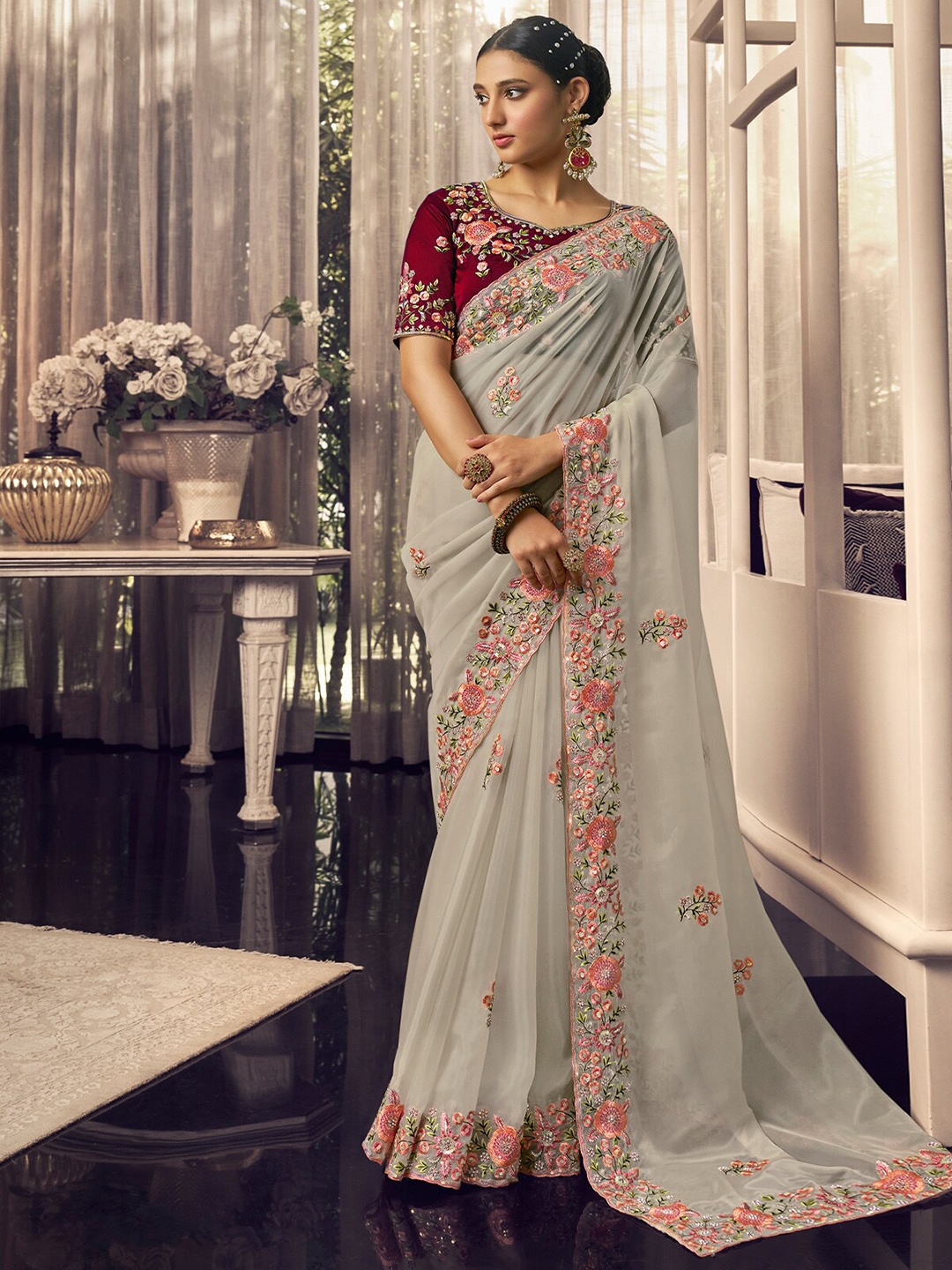

ODETTE Floral Embroidered Saree, Grey
