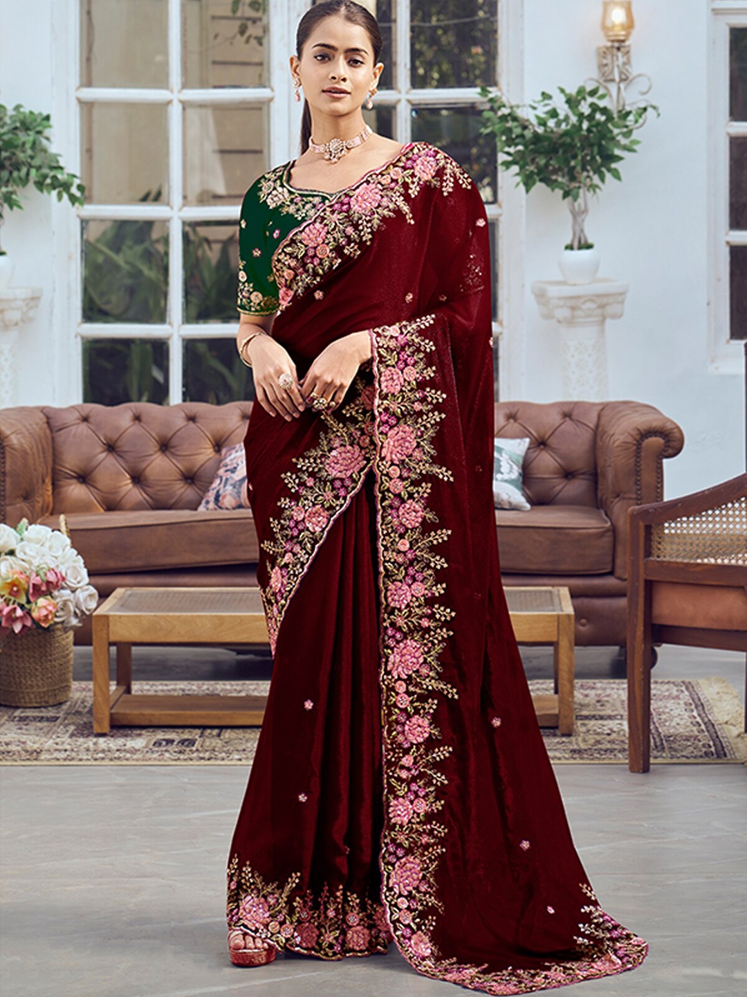 

ODETTE Ethnic Motifs Embroidered Saree, Maroon