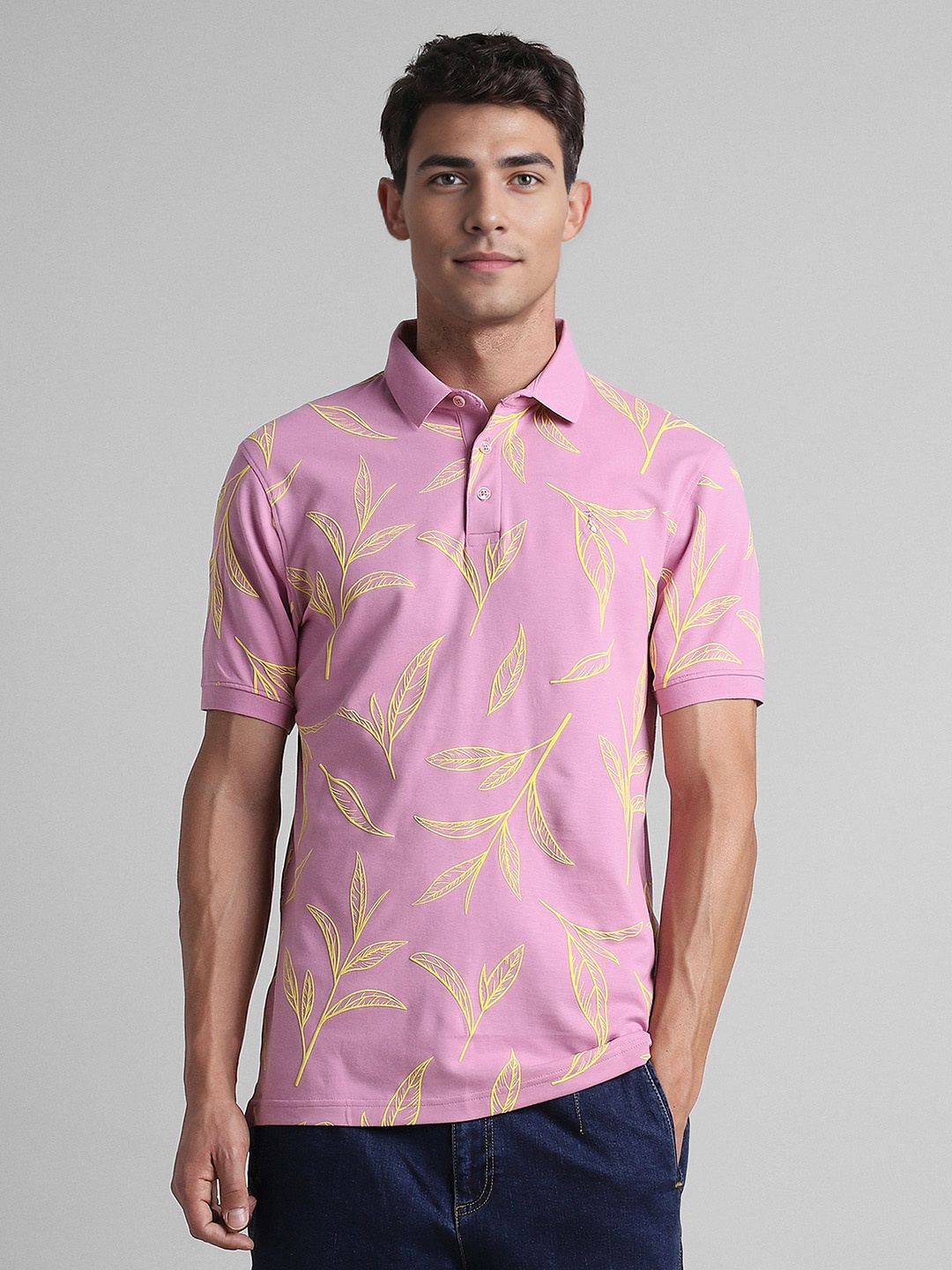 

SIMON CARTER LONDON Floral Printed Polo Collar Tropical Pockets Slim Fit T-shirt, Pink