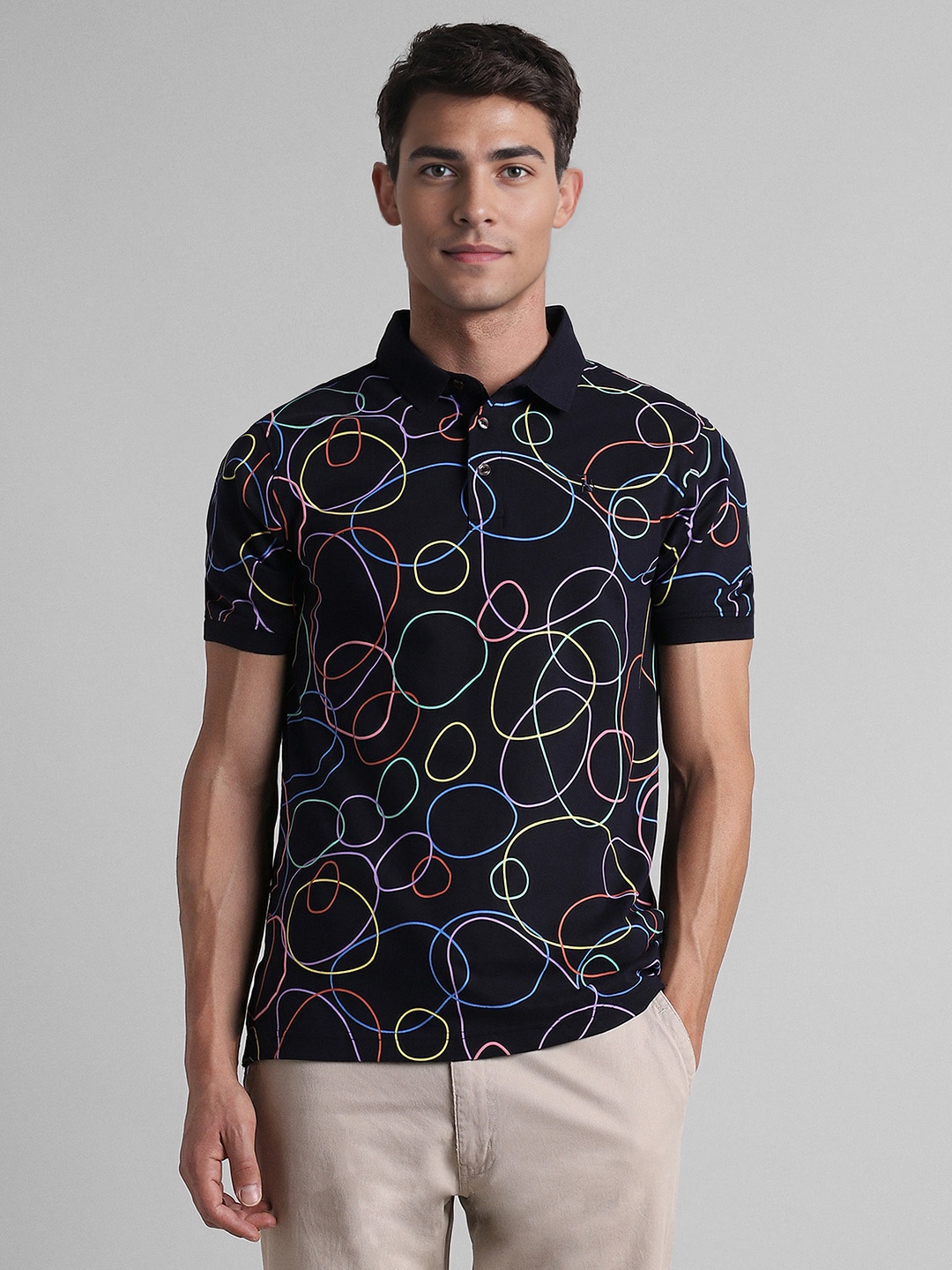

SIMON CARTER LONDON Men Printed Polo Collar Pockets Slim Fit T-shirt, Black
