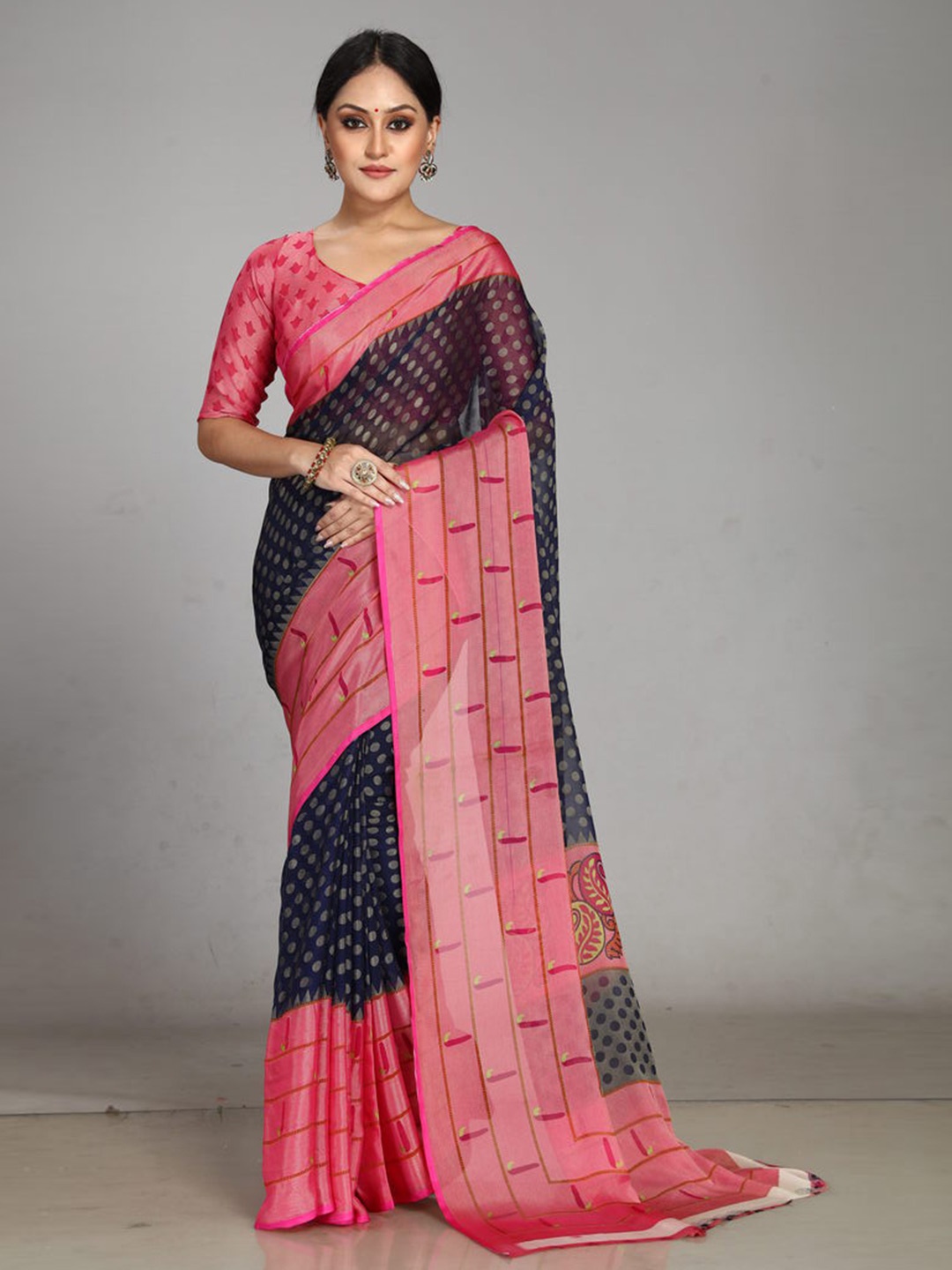 

Sanwariya Silk Ethnic Motifs Brasso Saree, Blue