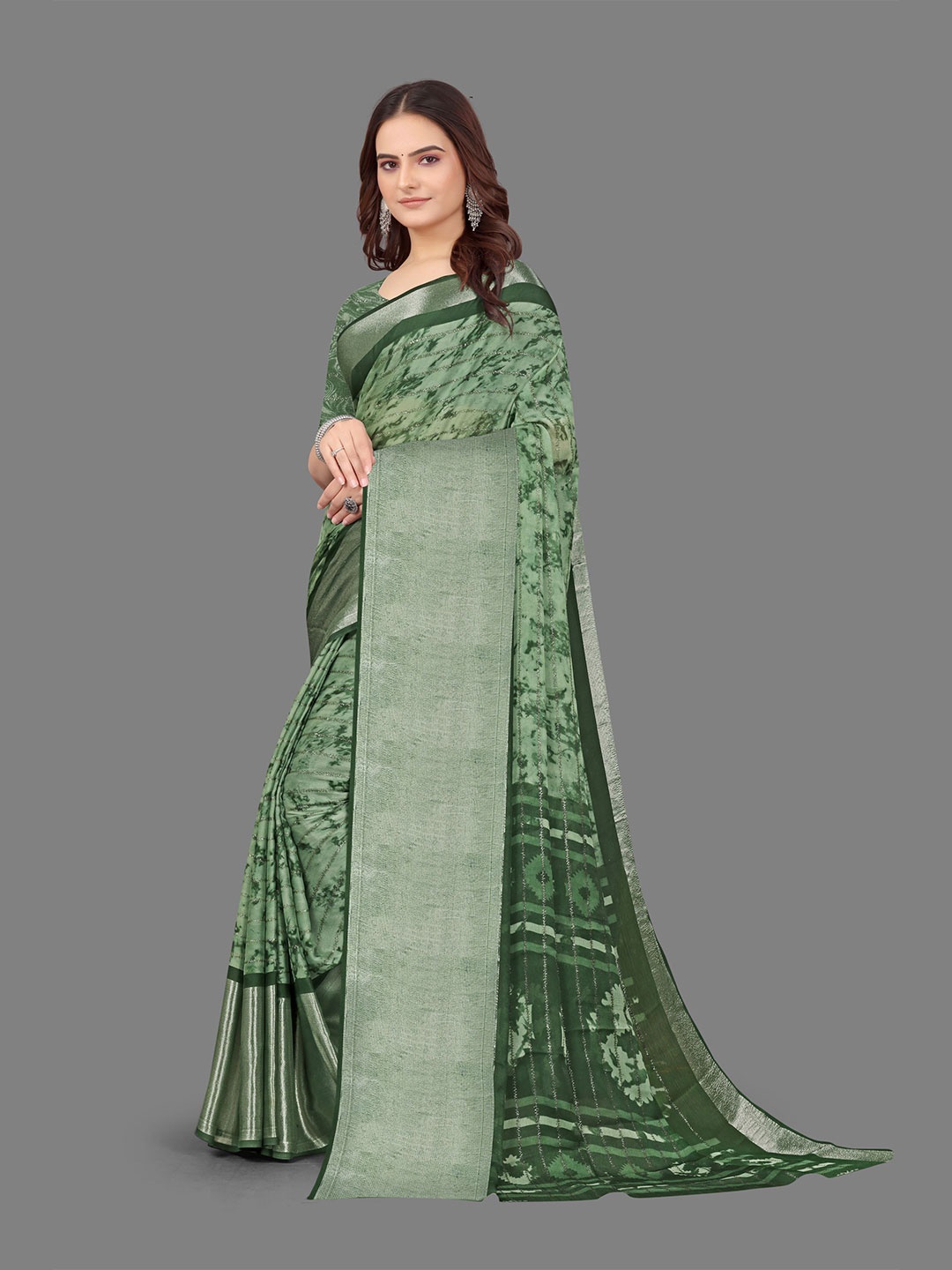 

Sanwariya Silk Geometric Printed Pure Chiffon Saree, Green