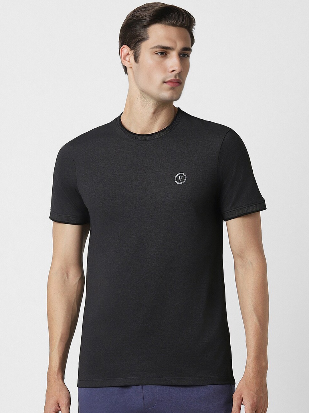 

Van Heusen Flex Slim Fit Cotton T-shirt, Black