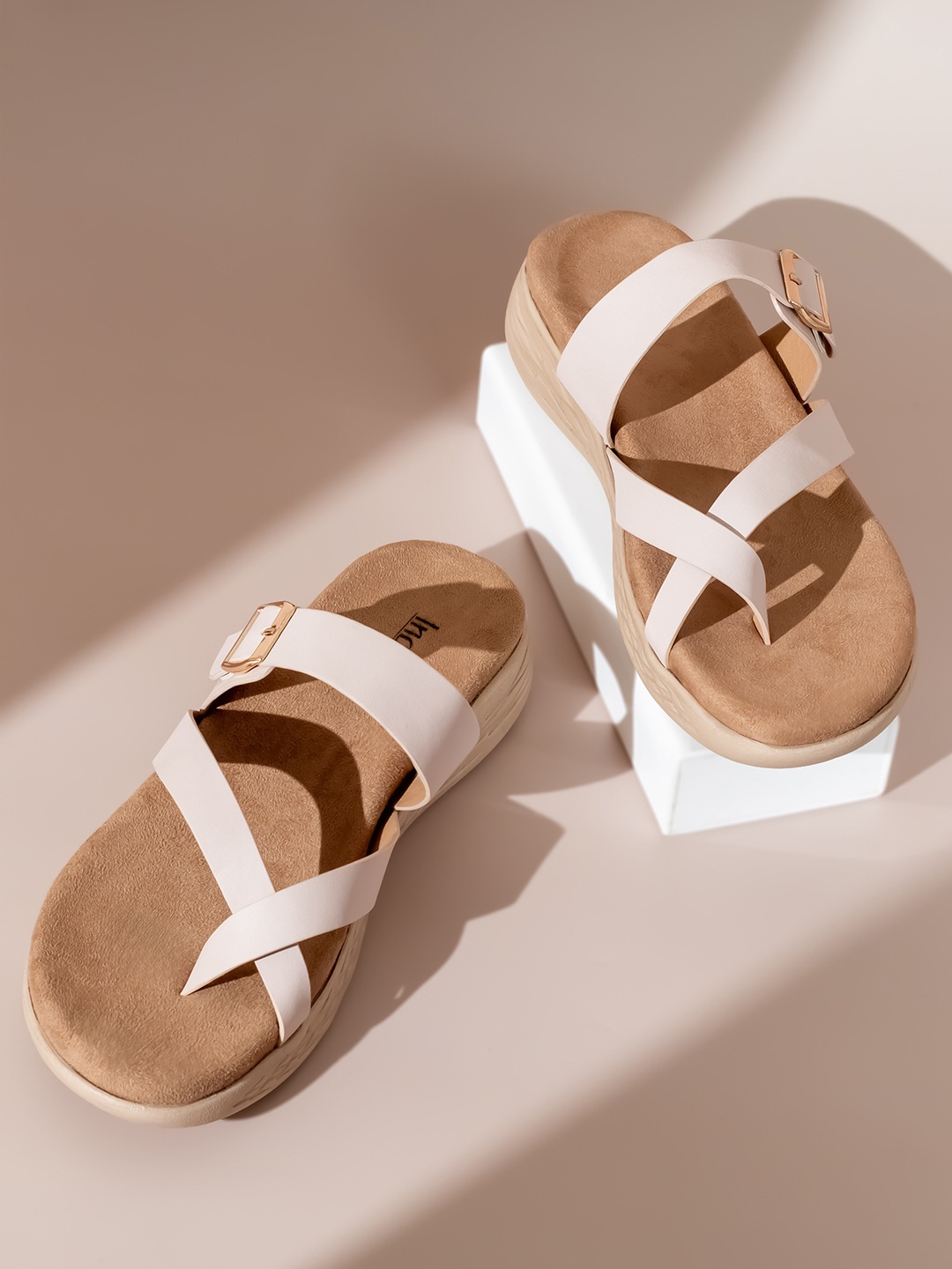 

Inc 5 Open Toe flatform Heels, Cream