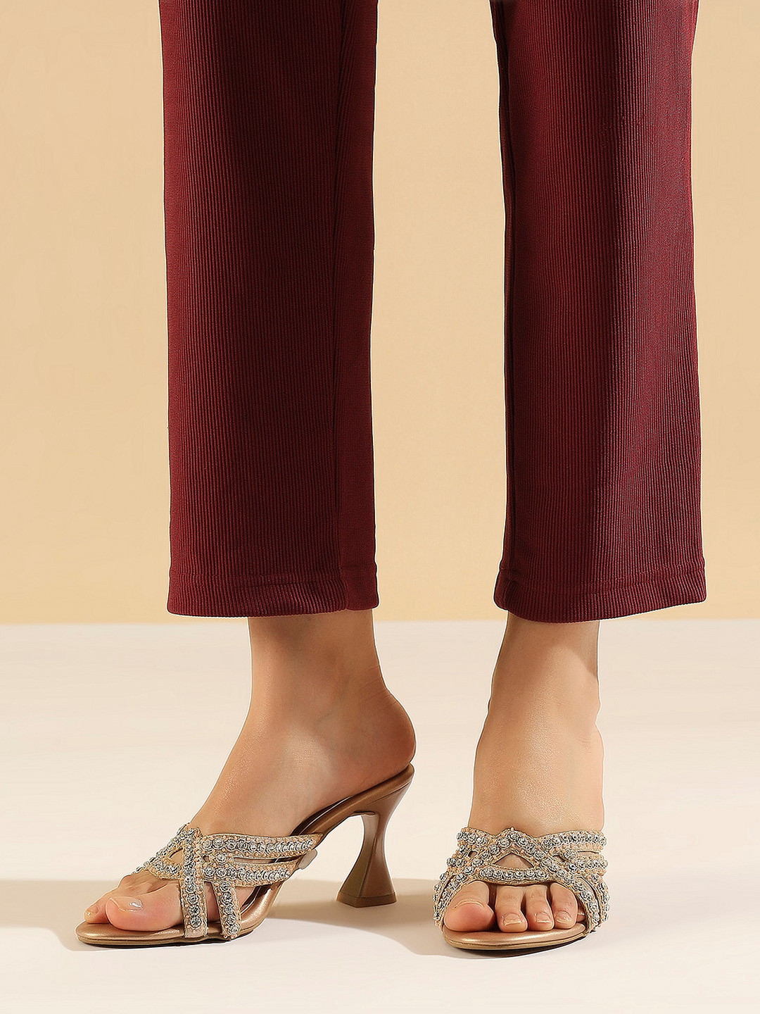 

Inc 5 Embellished Block Heels, Rose gold