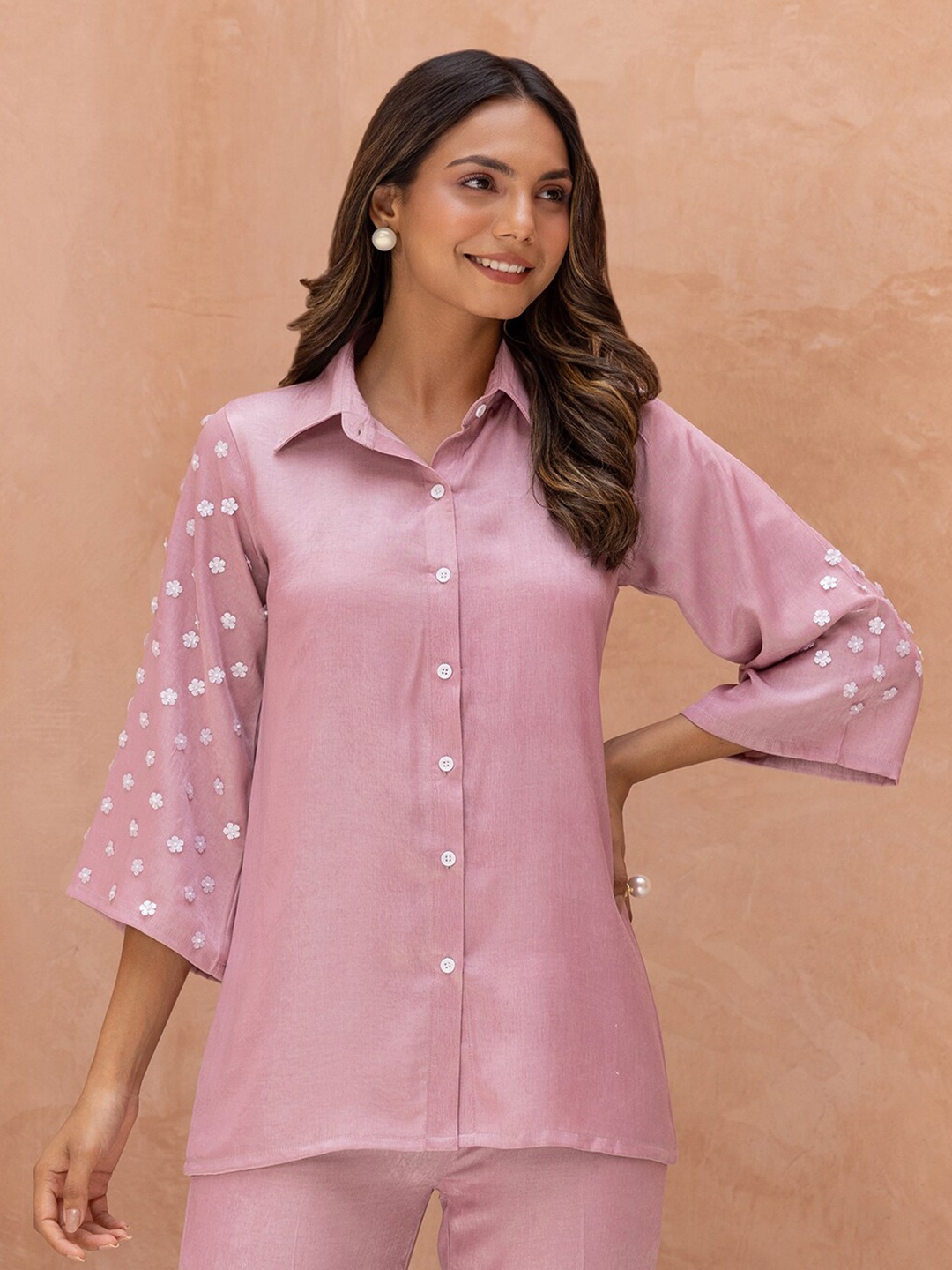 

B'Infinite Spread Collar Three-Quarter Sleeves Casual Shirt, Pink