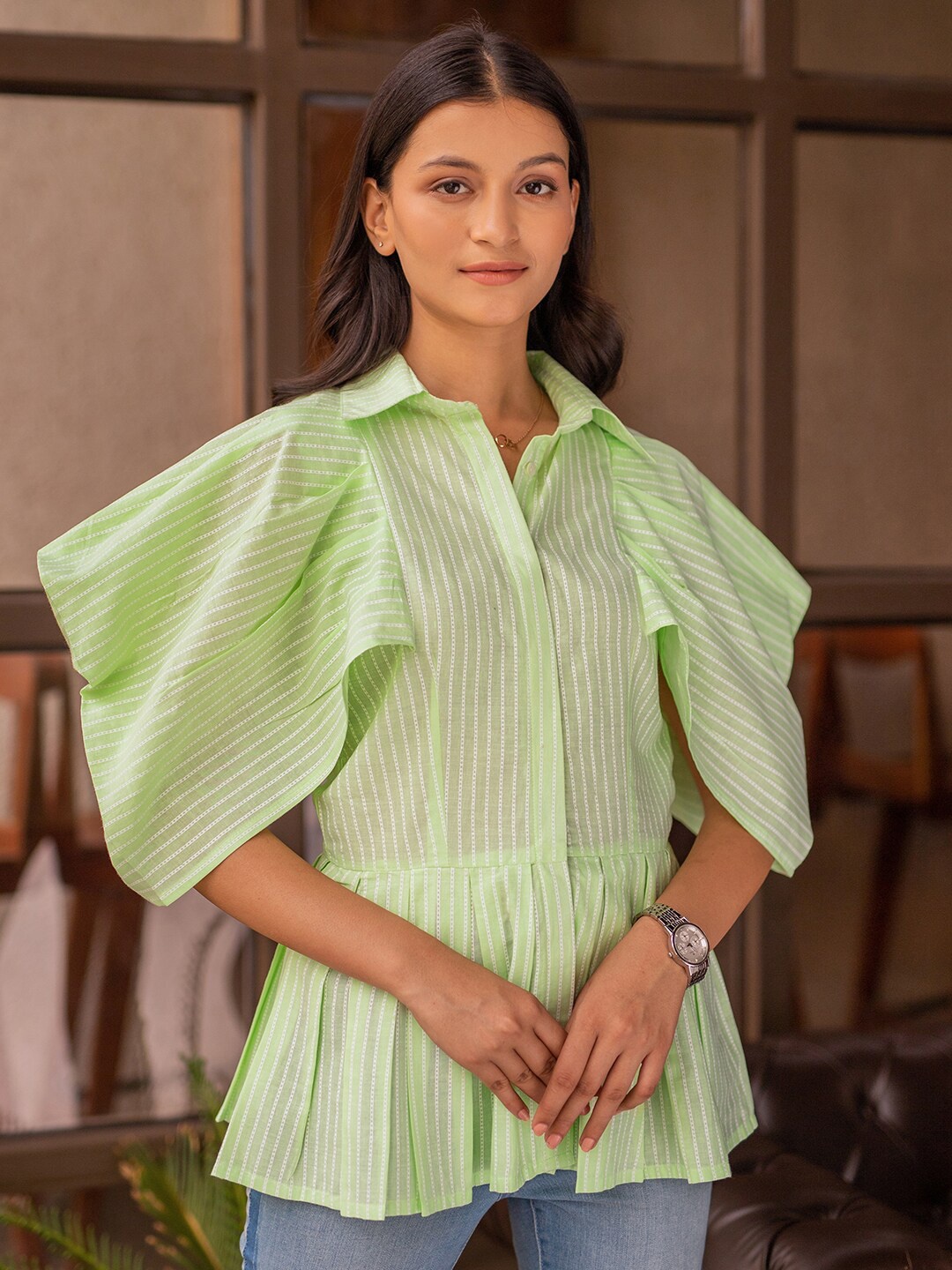 

B'Infinite Tailored Fit Striped Spread Collar Three-Quarter Sleeves Cotton Casual Shirt, Green