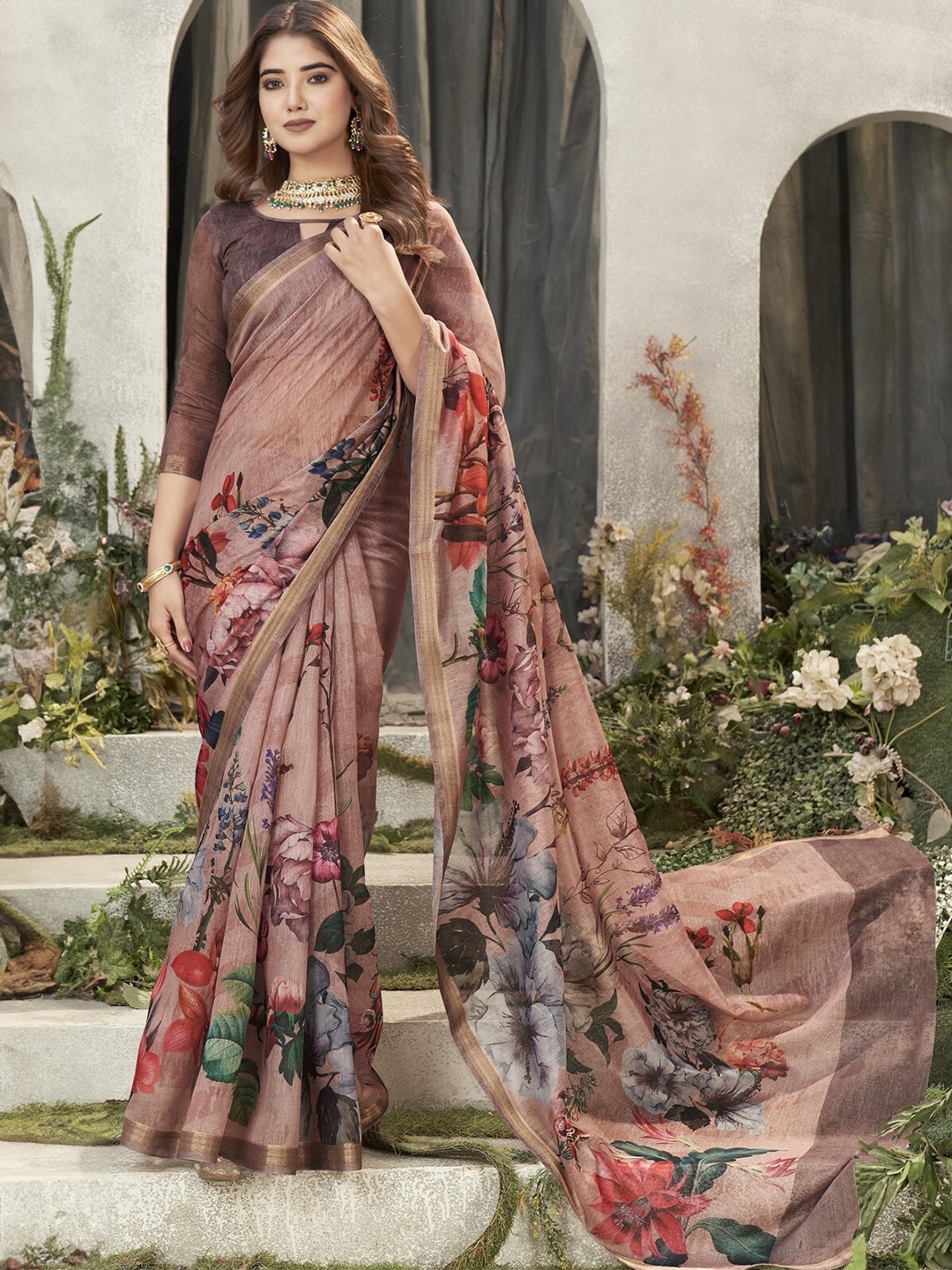 

Mitera Floral Printed Chanderi Saree, Peach