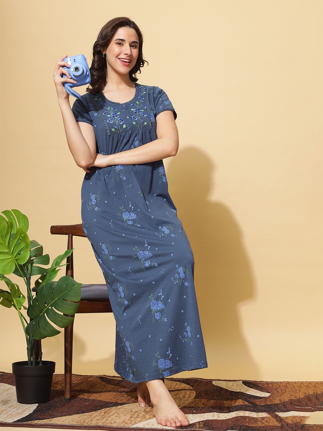 

9shines Label Floral Embroidered Maxi Nightdress, Blue