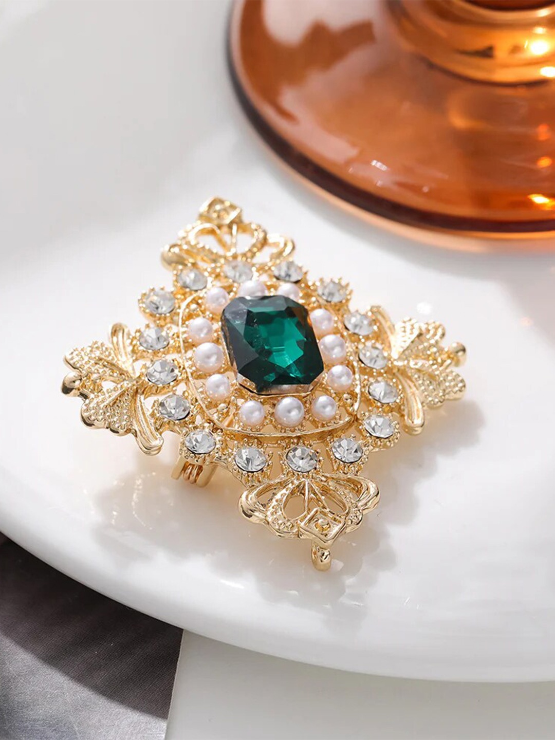 

SYGA Women Crystal Rhinestone Studded Pin Brooch, Gold