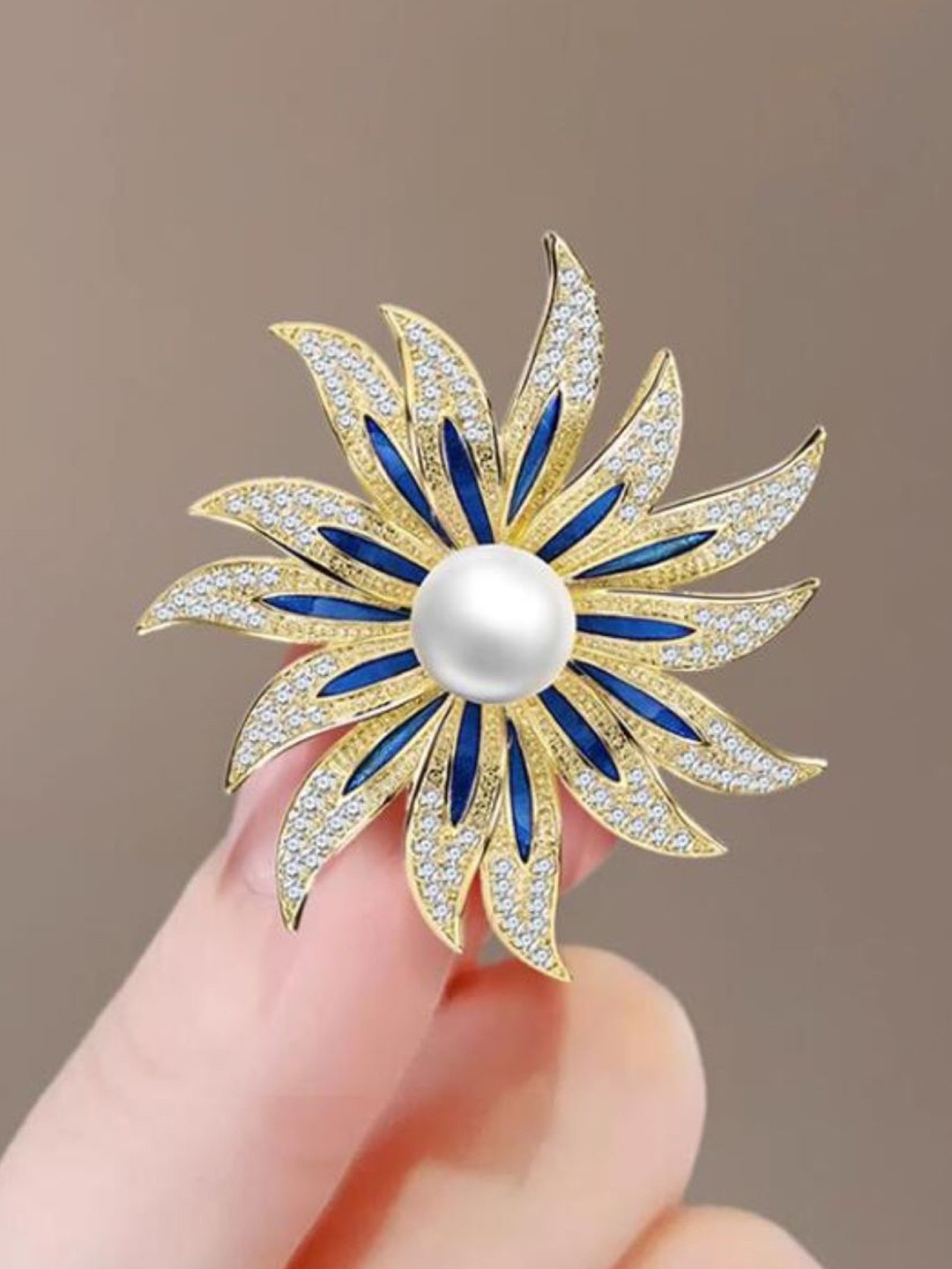 

SYGA Women Crystal Rhinestone Brooch, Gold