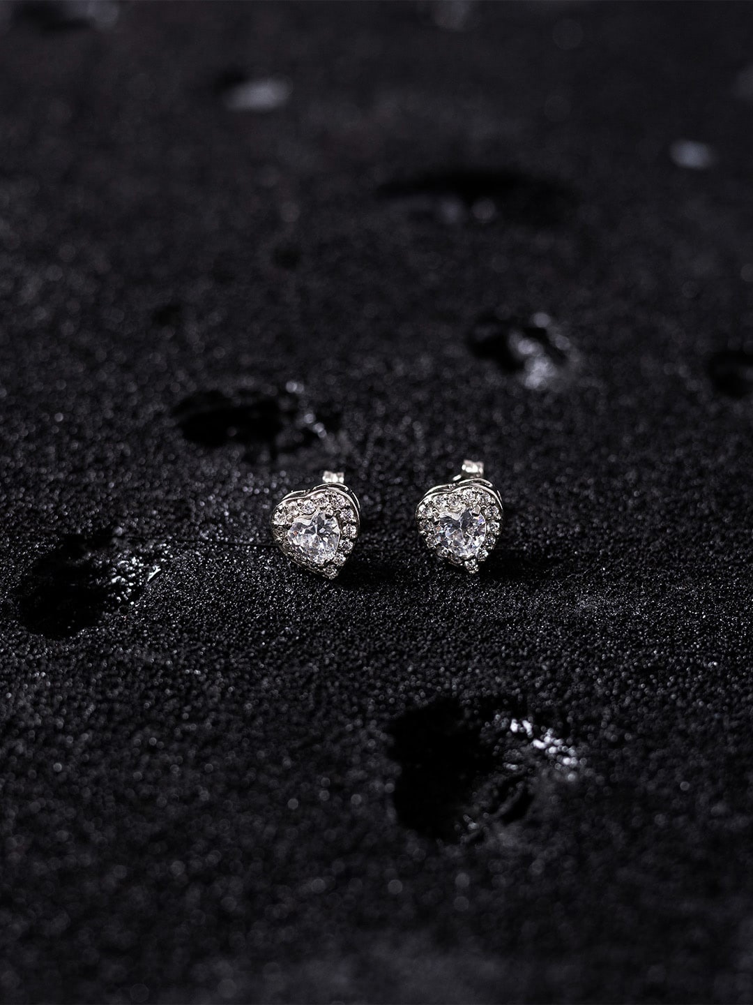 

ZORD Men Rhodium-Plated 92.5 Sterling Silver Cubic Zirconia Studded Studs Earrings