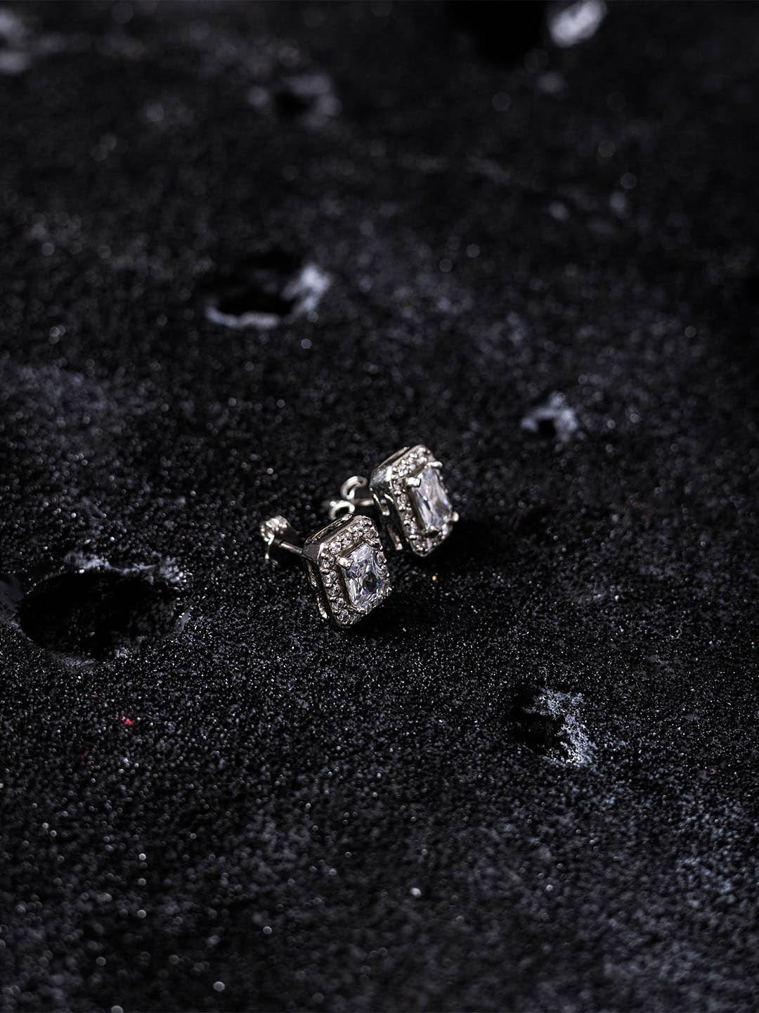 

ZORD Men Rhodium Plated 92.5 Sterling Silver Cubic Zirconia Contemporary Studs