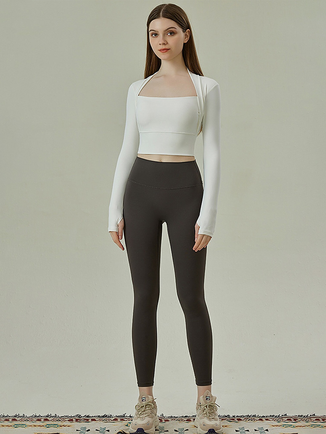

LULU & SKY Square Neck Long Sleeves Fitted Crop Top, White