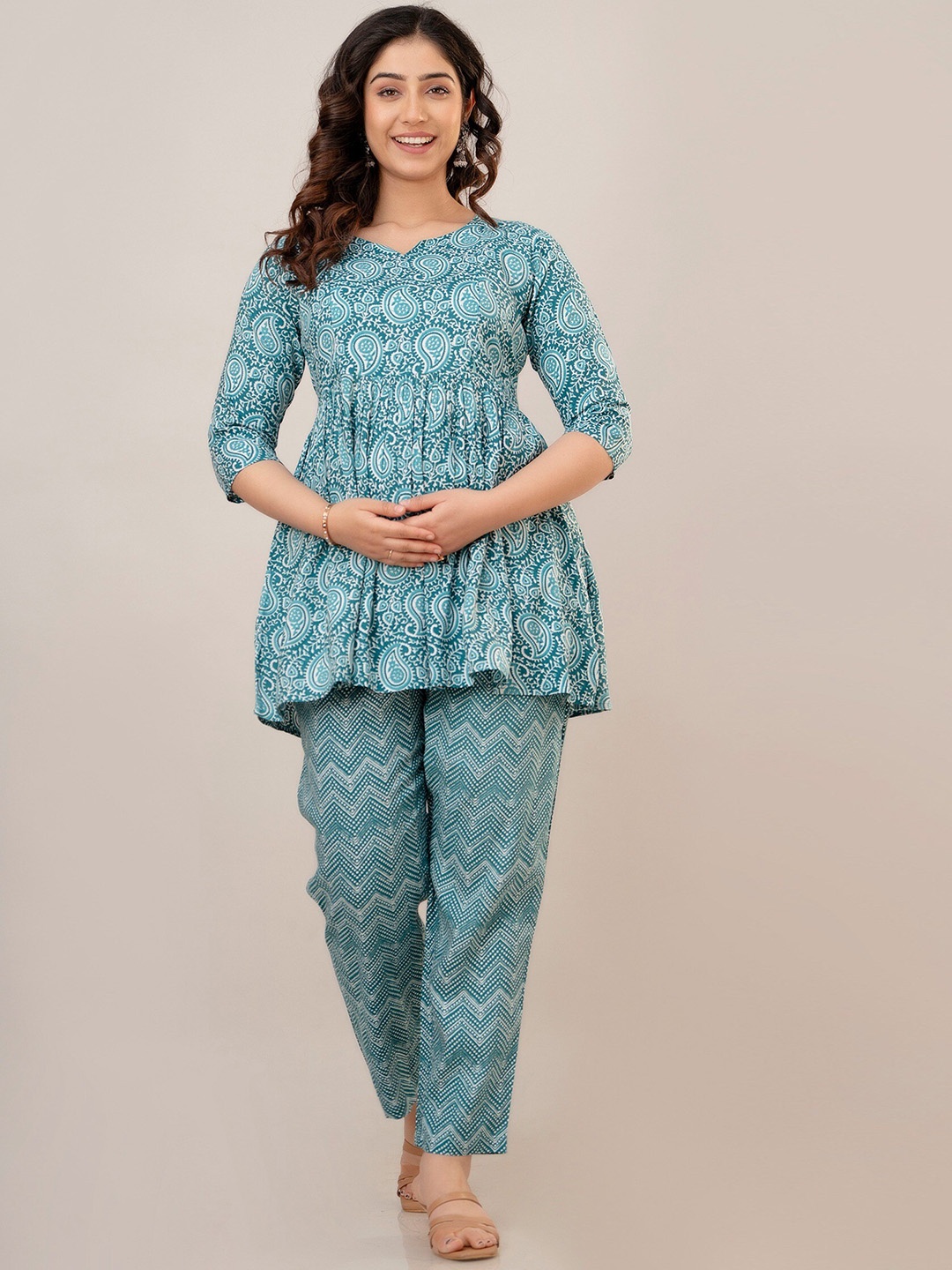 

CELEBRAVO Paisley Printed Round Neck Flared A-Line Maternity Kurti With Trouser, Teal