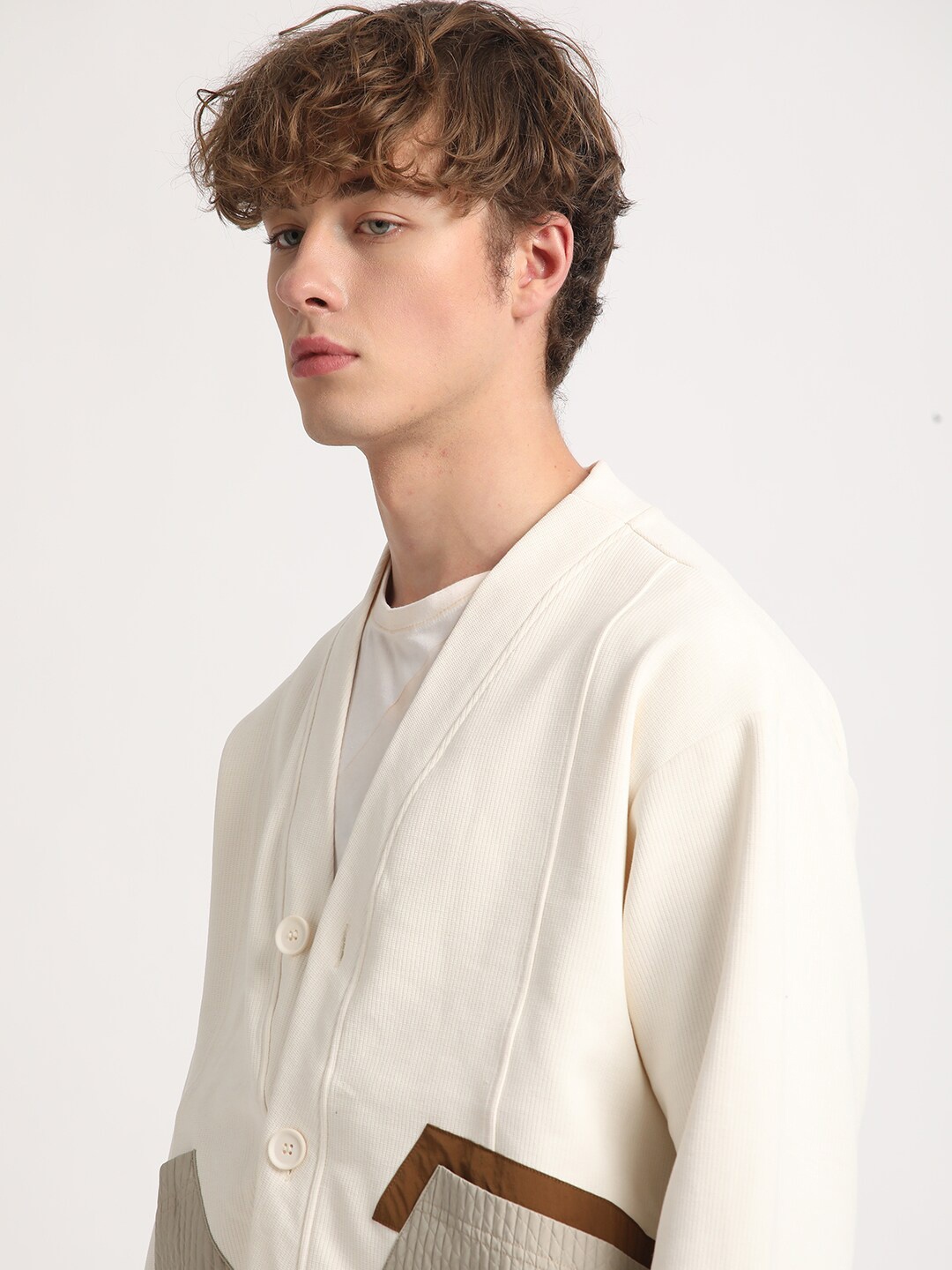 

THE BEAR HOUSE V-Neck Colourblocked Sweatshirt, Cream
