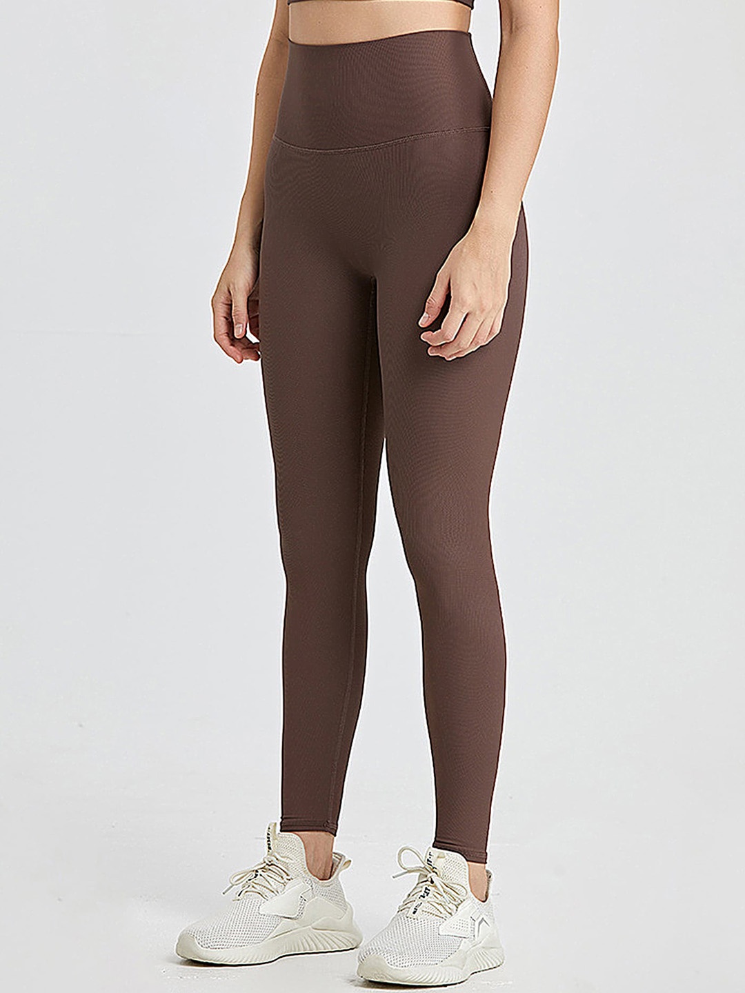 

LULU & SKY Slim-Fit High-Rise Gym Tights, Coffee brown